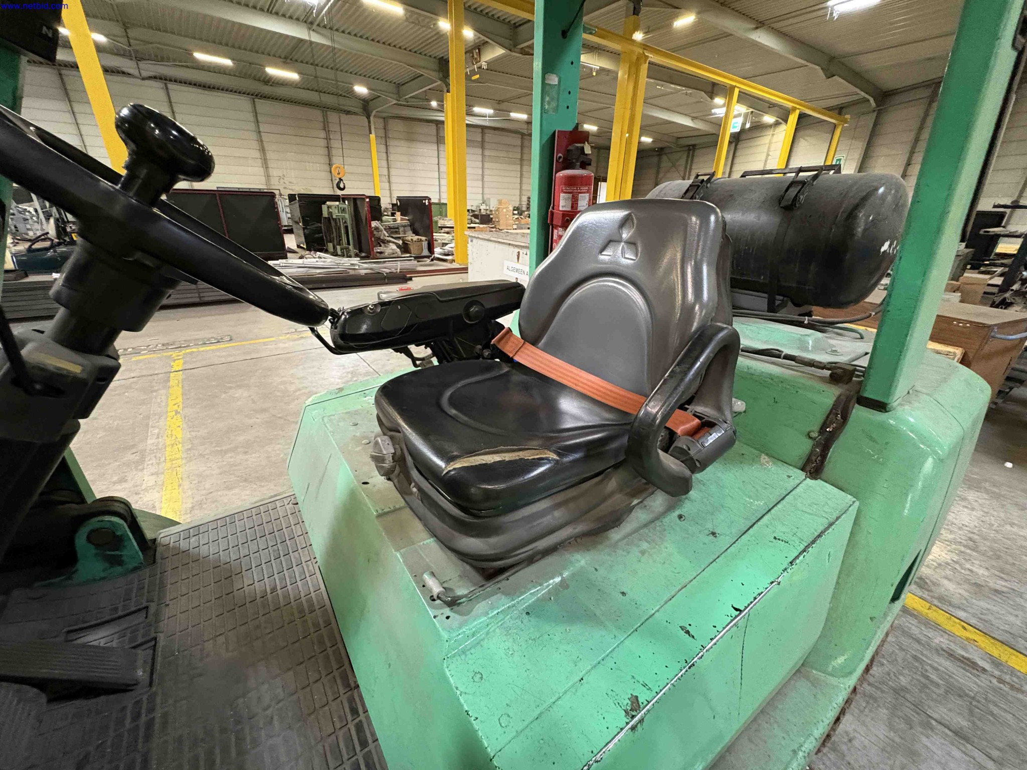 Uzavření závodu společnosti Balta Industries (Belgie) – výrobní závody výrobce koberců-7
