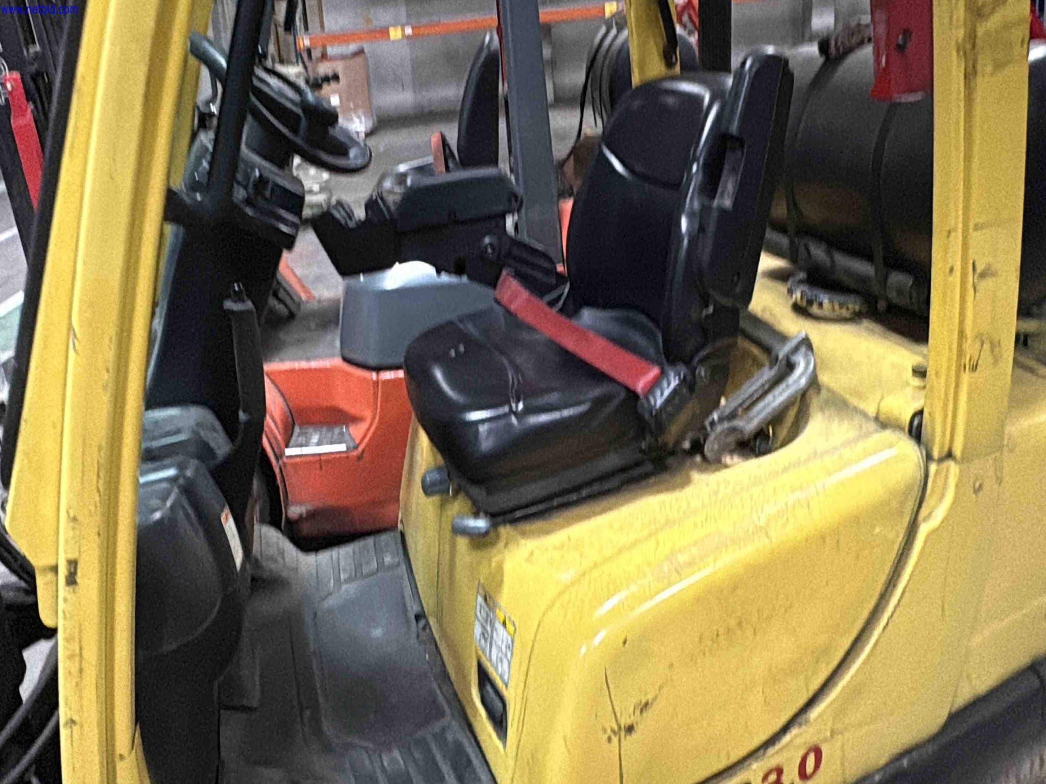 LPG counterbalance forklift truck Hyster H3.0FT – foto 12 – kavel bij NetBid, Sint Baafs Vijve