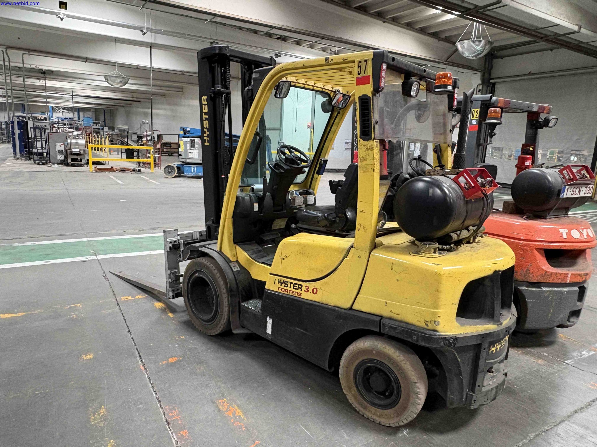 LPG counterbalance forklift truck Hyster H3.0FT – foto 3 – kavel bij NetBid, Sint Baafs Vijve