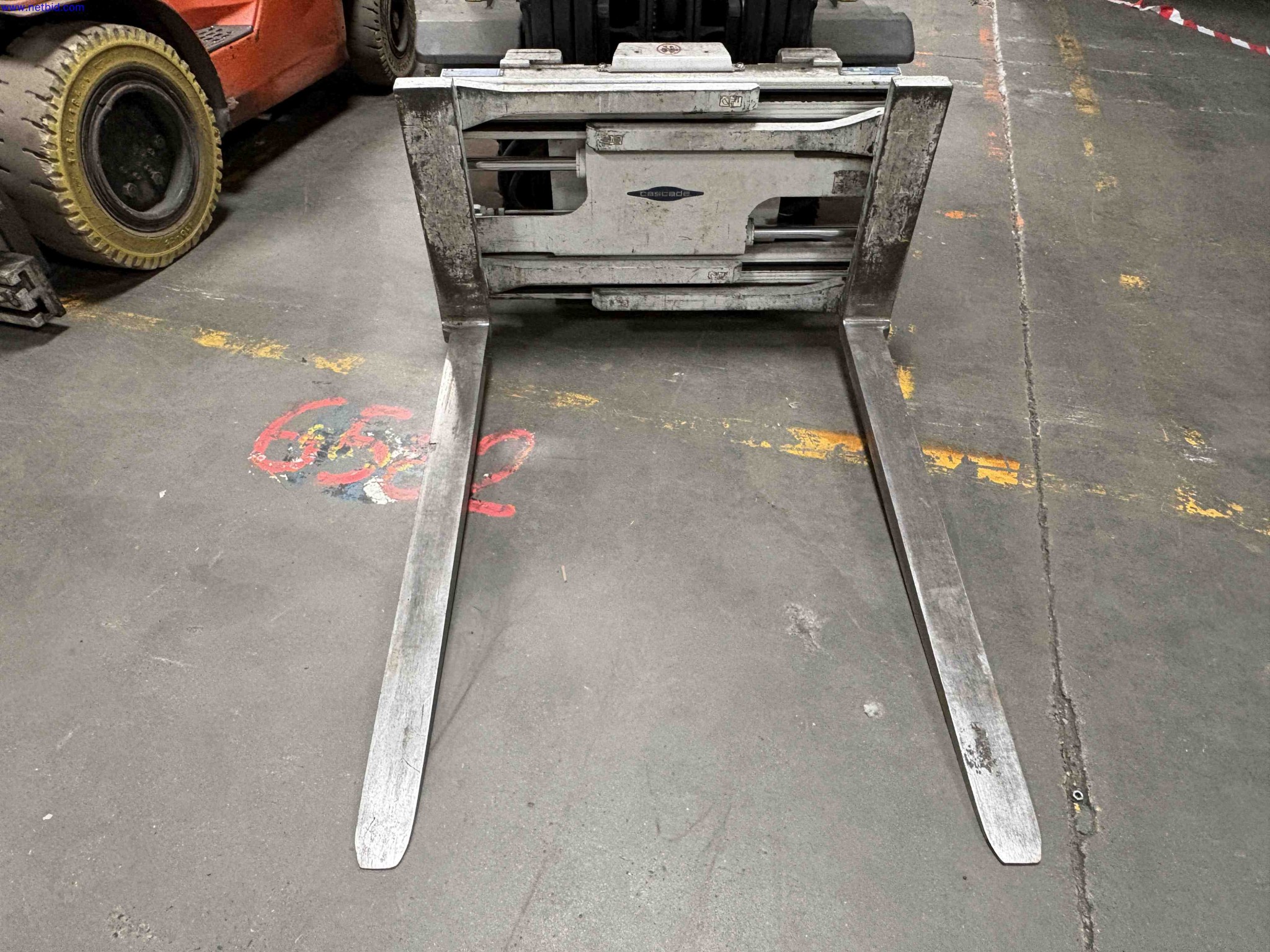 LPG counterbalance forklift truck Hyster H3.0FT – foto 6 – kavel bij NetBid, Sint Baafs Vijve