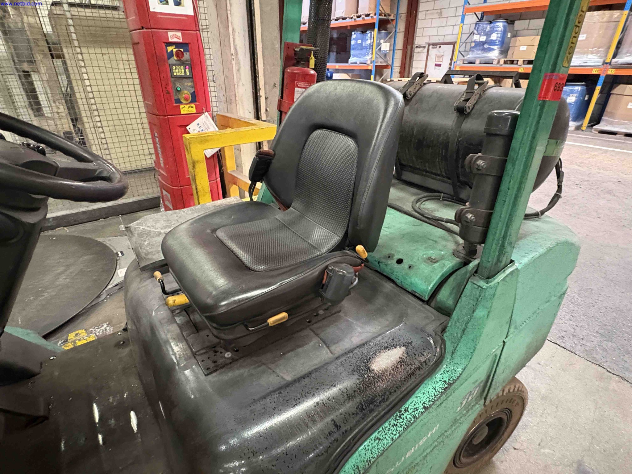 LPG counterbalance forklift truck Mitsubishi FG35N – foto 7 – kavel bij NetBid, Sint Baafs Vijve