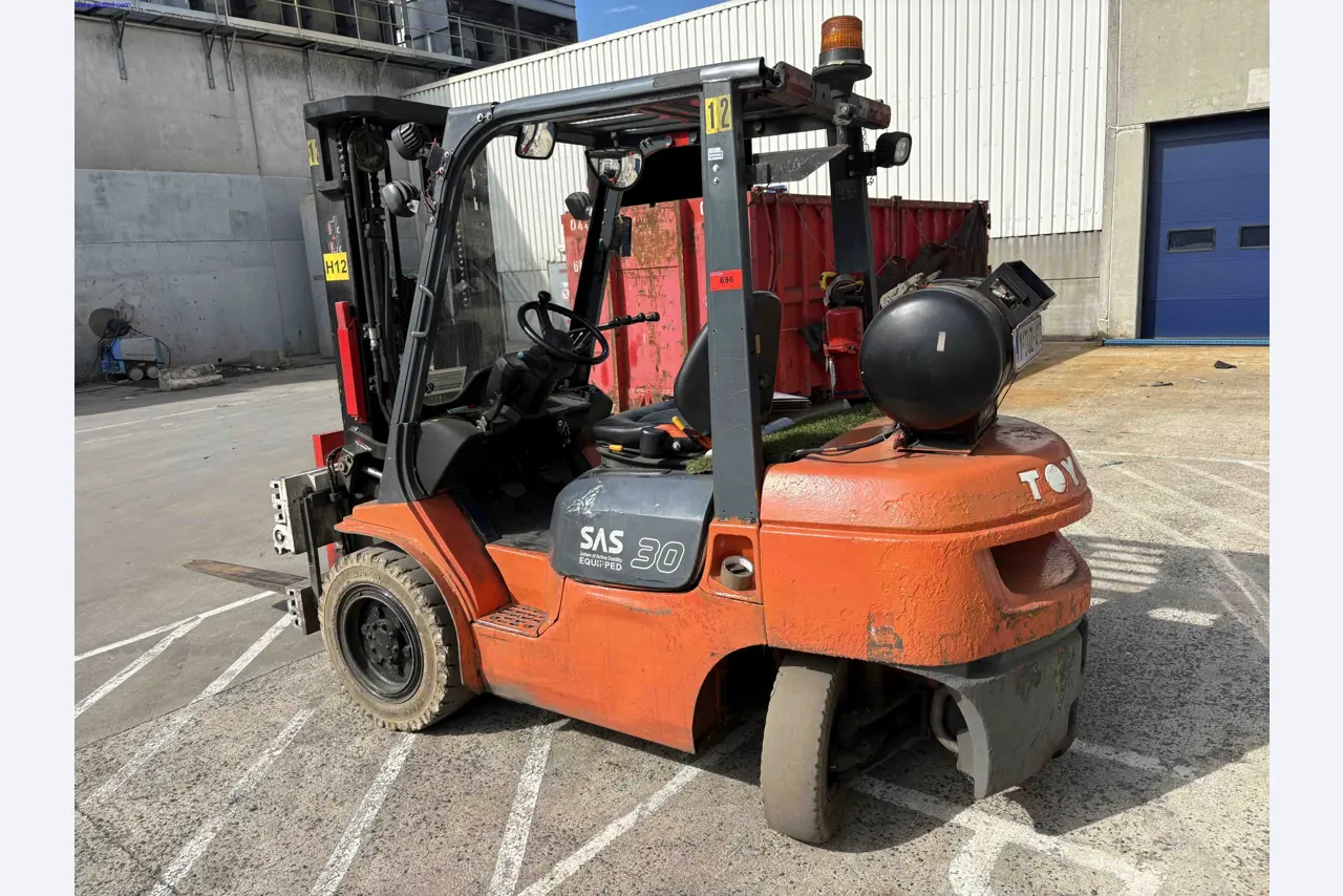 Uzavření závodu společnosti Balta Industries (Belgie) – výrobní závody výrobce koberců-4