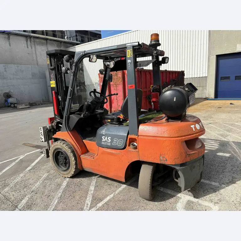 Uzavření závodu společnosti Balta Industries (Belgie) – výrobní závody výrobce koberců-4