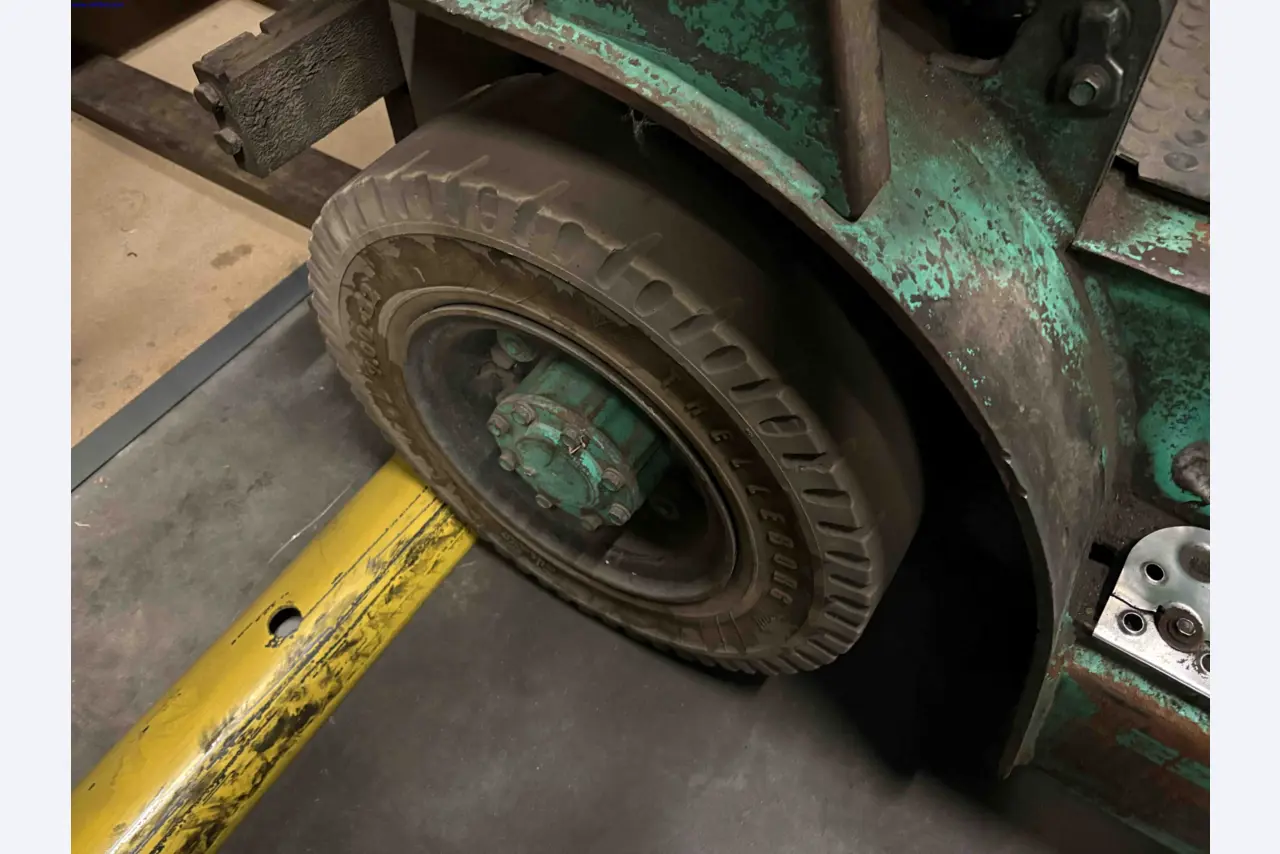 Uzavření závodu společnosti Balta Industries (Belgie) – výrobní závody výrobce koberců-17