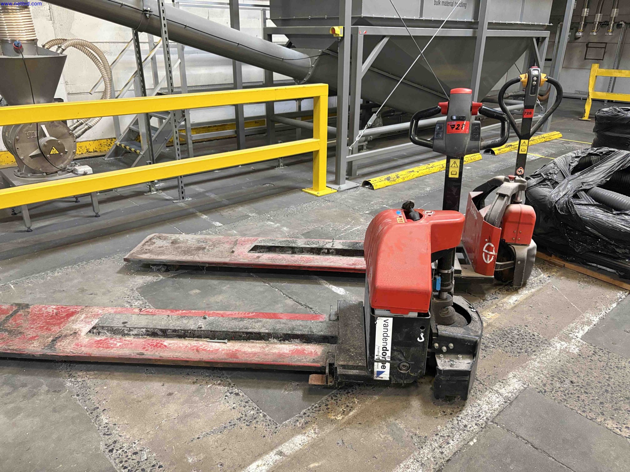 Plant closure at Balta Industries (Belgium) - production facilities of a carpet manufacturer-1