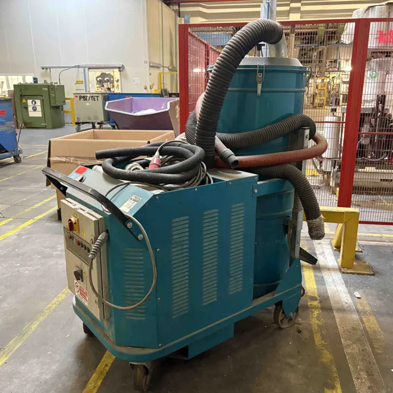 Industrial Vacuum Cleaner CFM 3707/10