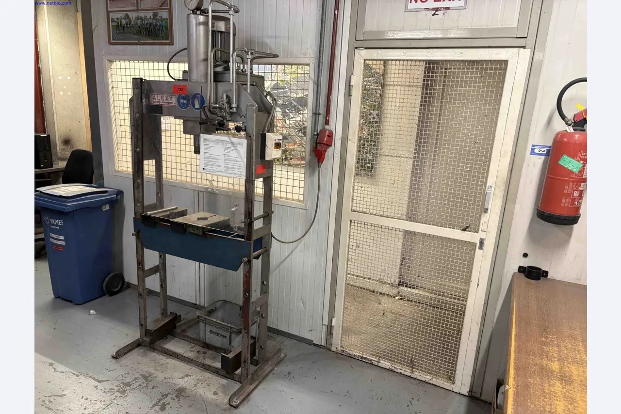 Plant closure at Balta Industries (Belgium) - production facilities of a carpet manufacturer-2