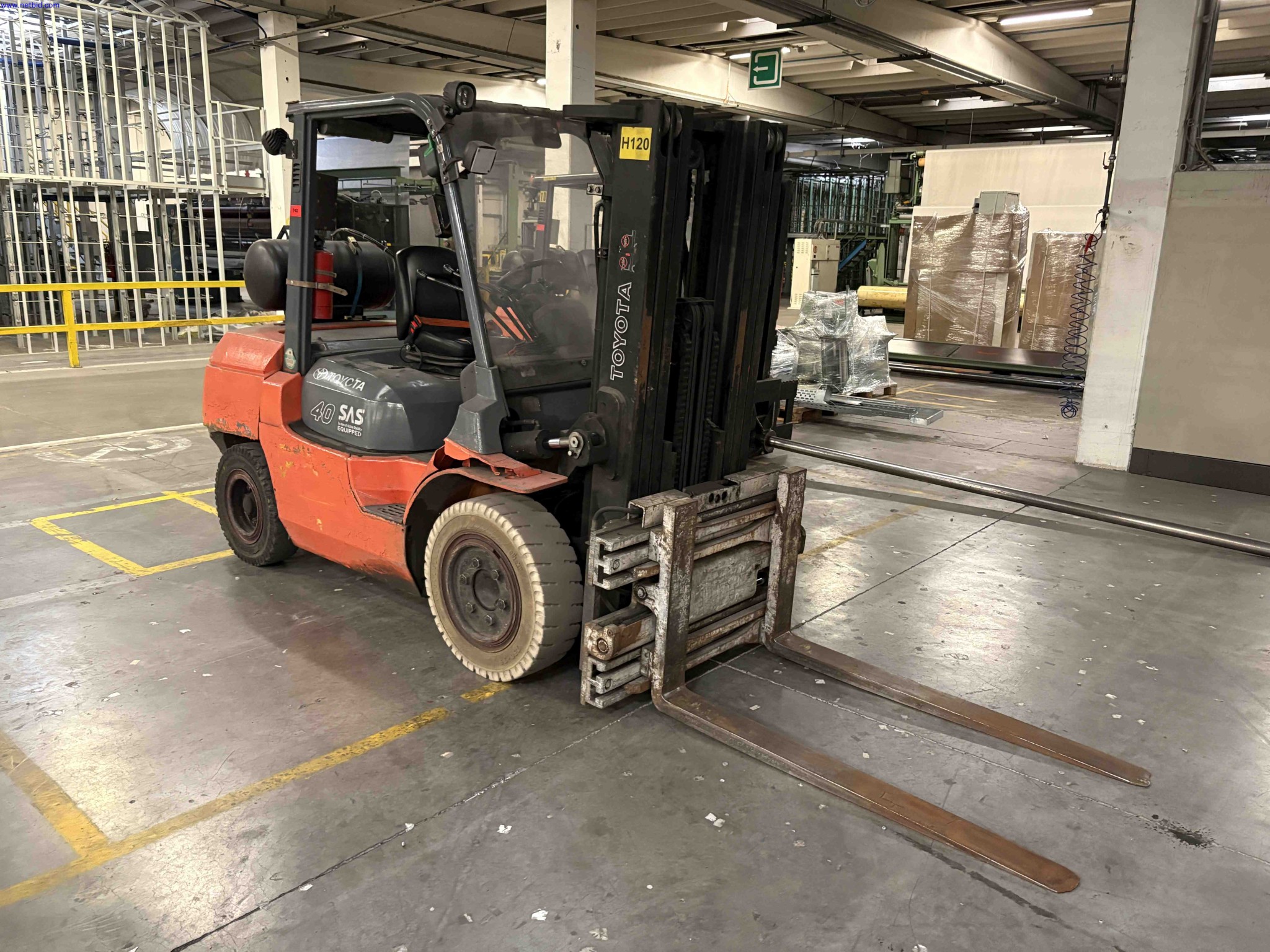 Uzavření závodu společnosti Balta Industries (Belgie) – výrobní závody výrobce koberců-1