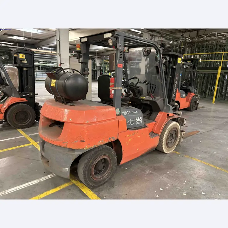 Uzavření závodu společnosti Balta Industries (Belgie) – výrobní závody výrobce koberců-4