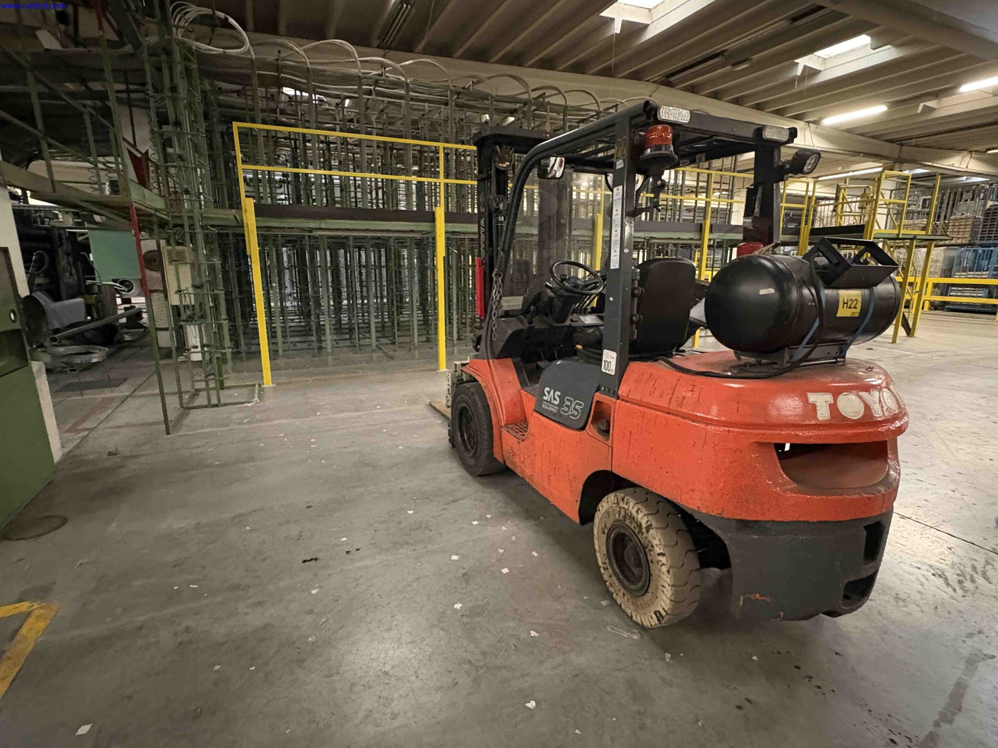 Counterbalance Fork Lift Truck Toyota 02-7FGJF35 – foto 3 – kavel bij NetBid, Sint Baafs Vijve