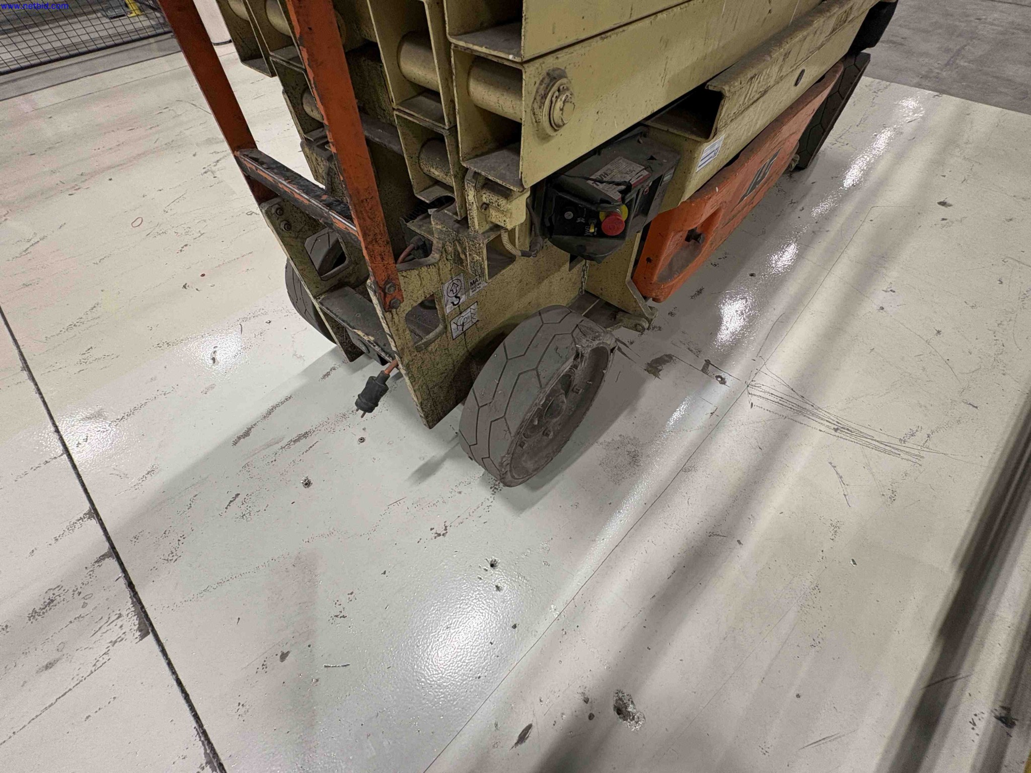 Battery Electric Scissor Lift JLG 2630ES – foto 9 – kavel bij NetBid, Sint Baafs Vijve