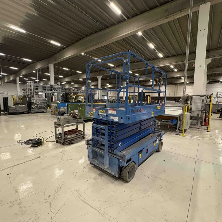 Elektrická nužková plošina na akumulátor Haulotte Compact 14