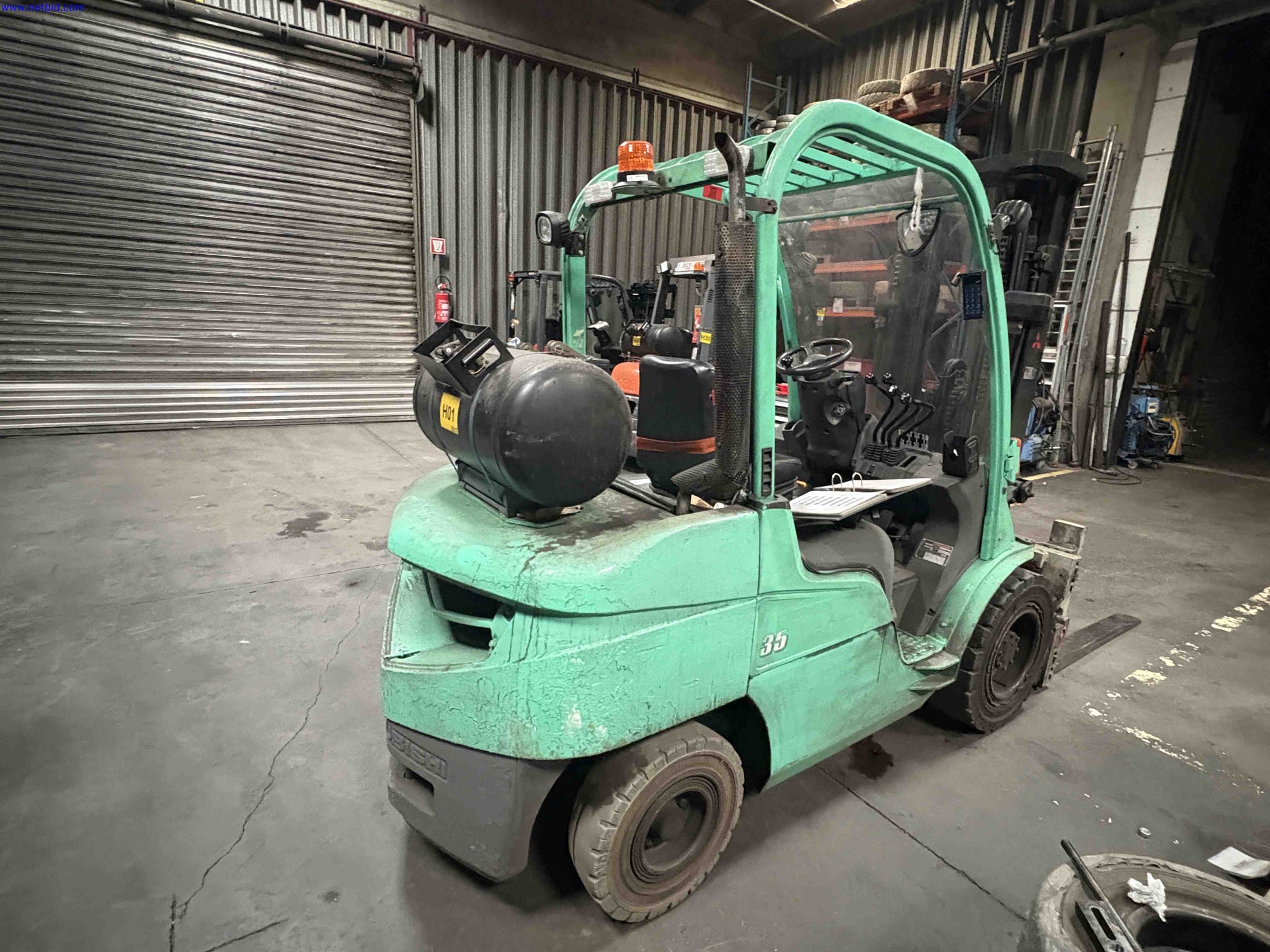 Counter Balance Fork Lift Truck Mitsubishi FG35N – foto 3 – kavel bij NetBid, Sint Baafs Vijve