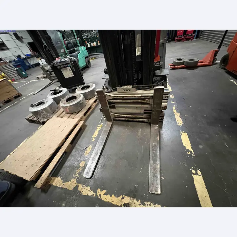 Uzavření závodu společnosti Balta Industries (Belgie) – výrobní závody výrobce koberců-9