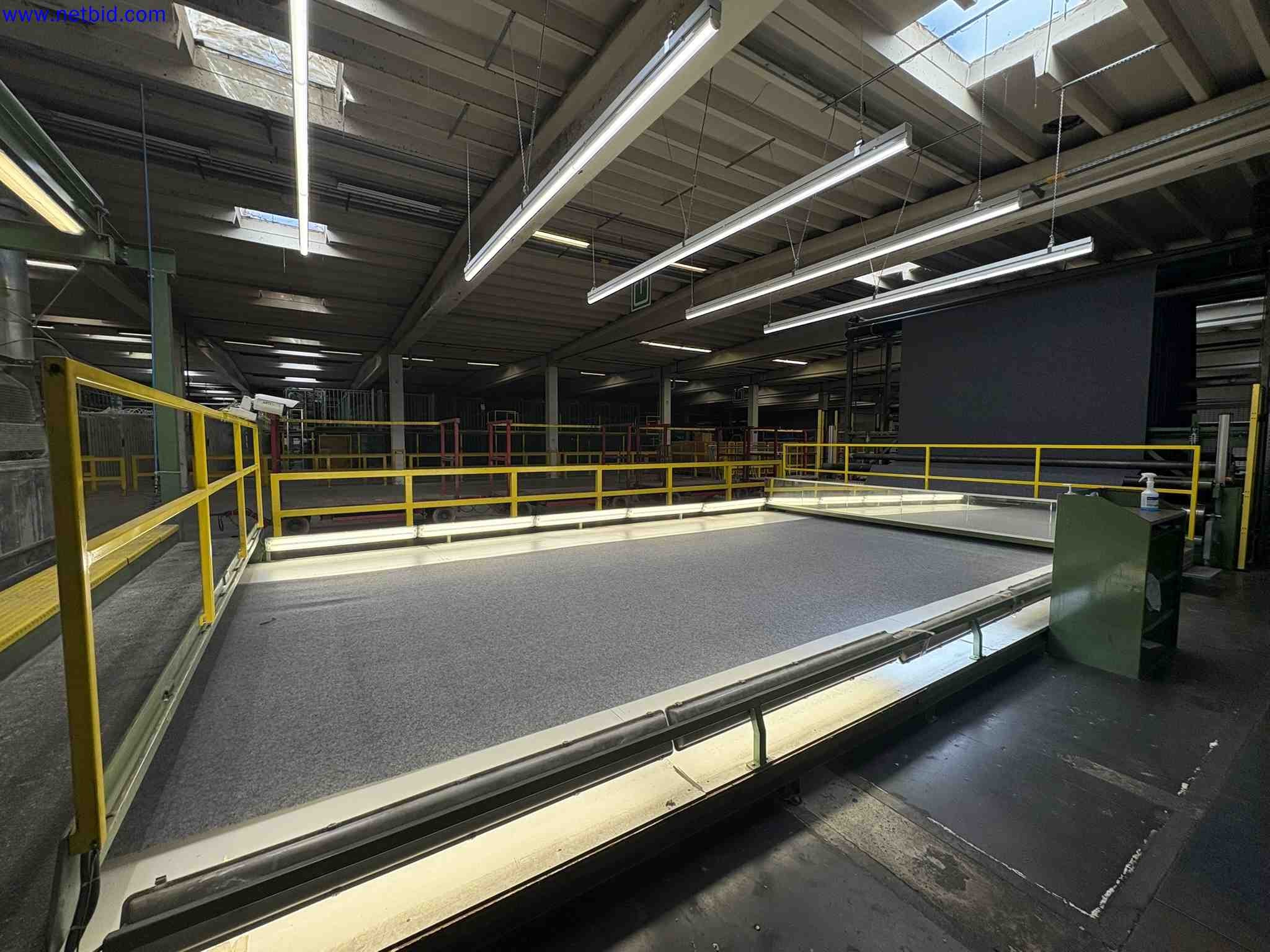 Uzavření závodu společnosti Balta Industries (Belgie) – výrobní závody výrobce koberců-31