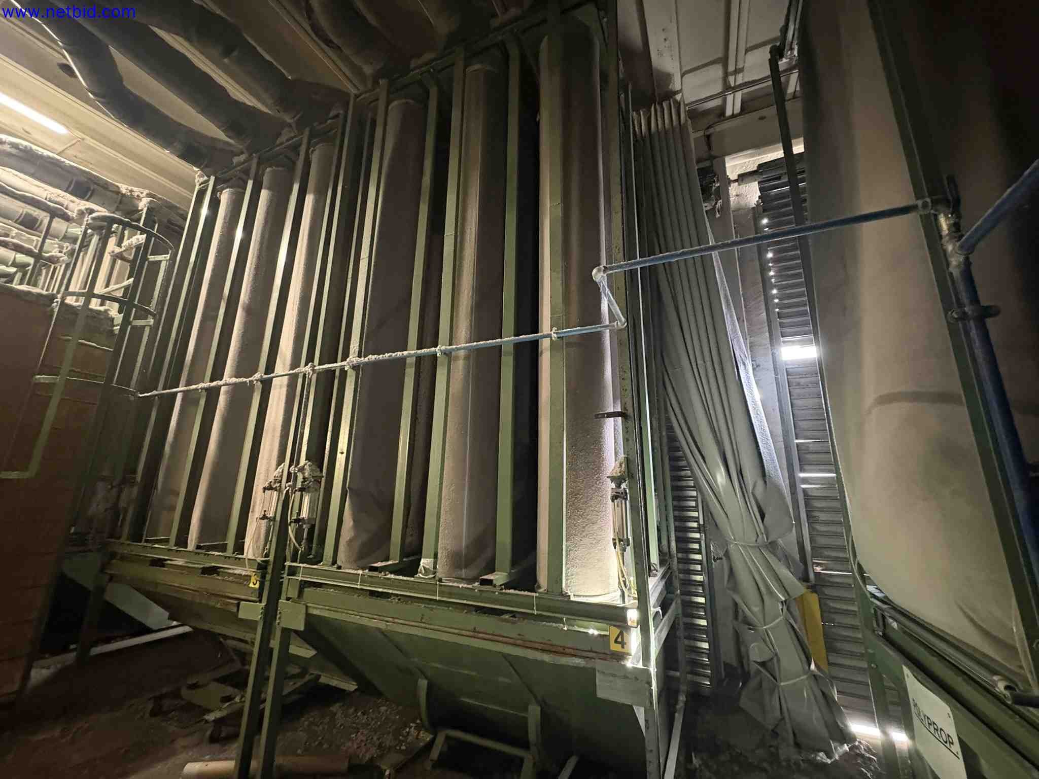 Uzavření závodu společnosti Balta Industries (Belgie) – výrobní závody výrobce koberců-49