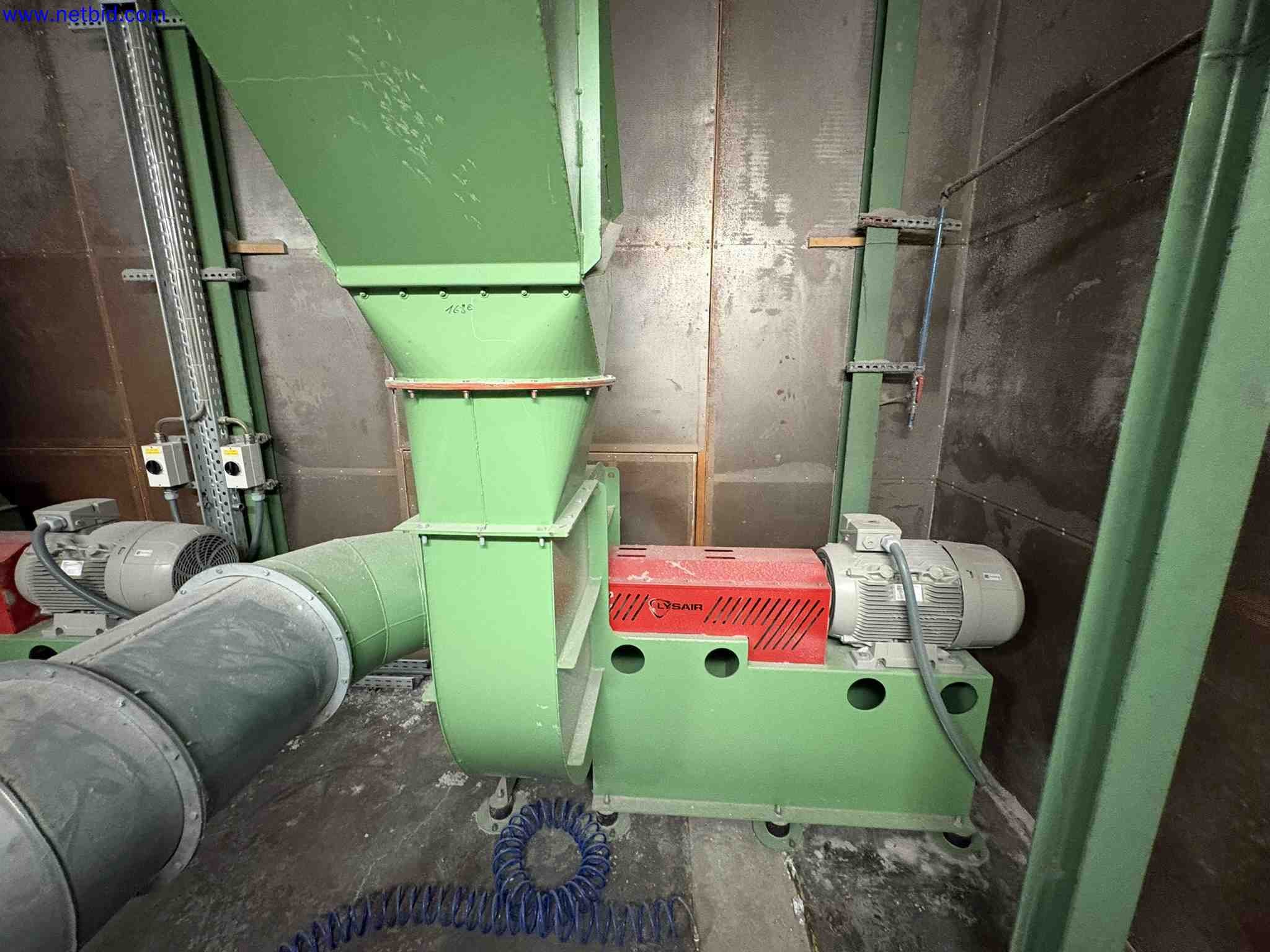 Uzavření závodu společnosti Balta Industries (Belgie) – výrobní závody výrobce koberců-52