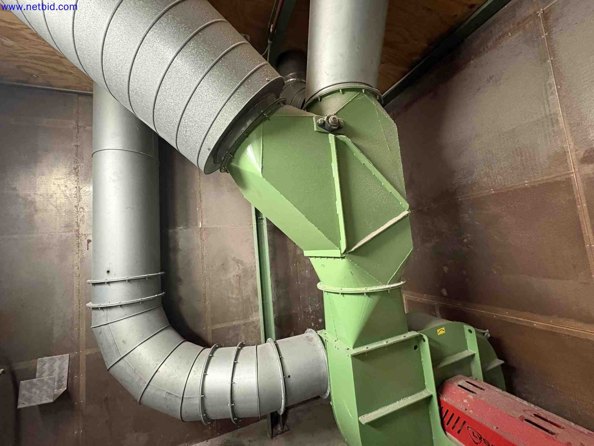 Uzavření závodu společnosti Balta Industries (Belgie) – výrobní závody výrobce koberců-57