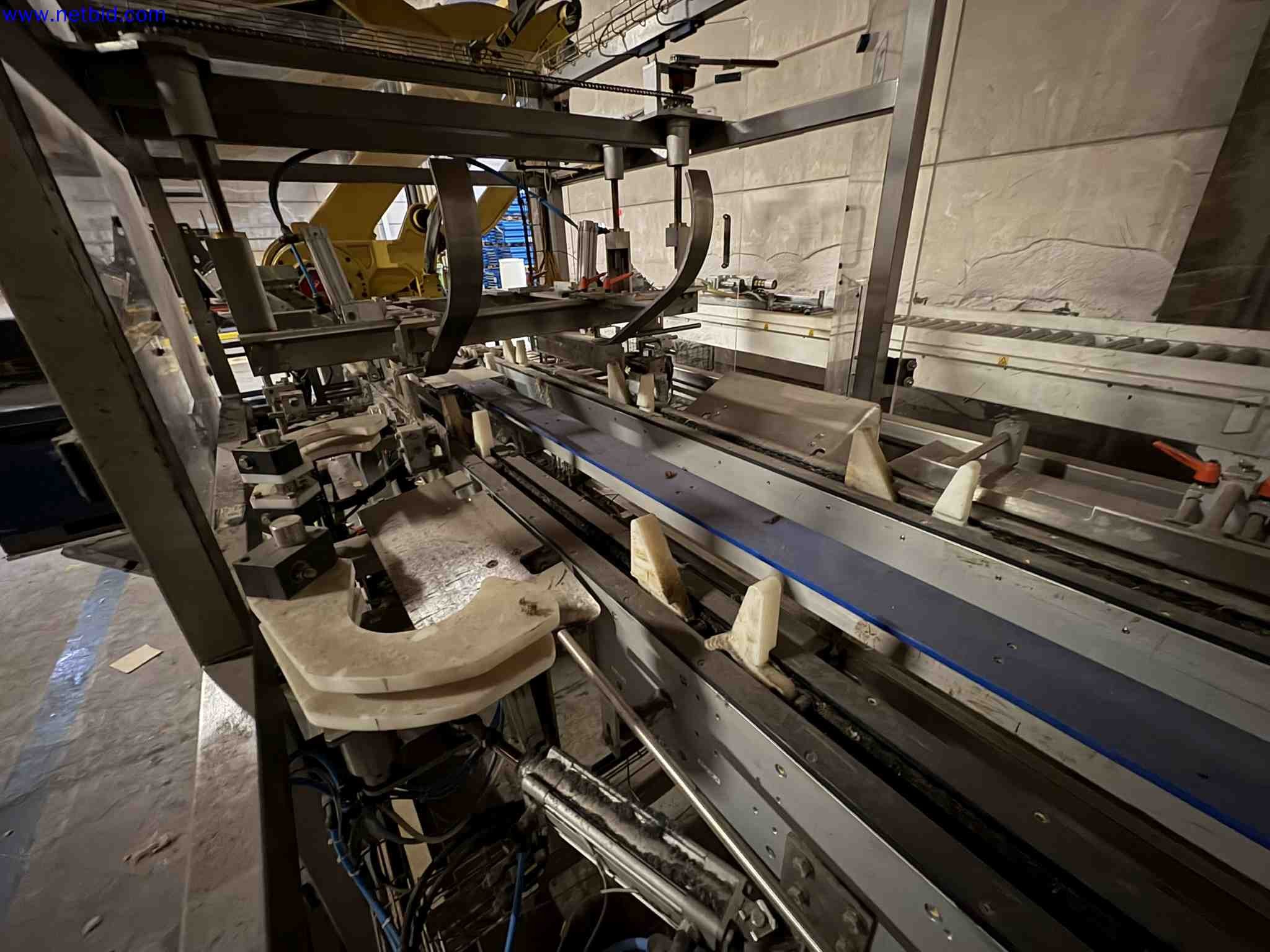 Automated Industrial Packaging Line with Robotic Handling and Hot Melt Adhesive System. Smurfit Kappa 2013 – foto 14 – kavel bij NetBid, Sint Baafs Vijve