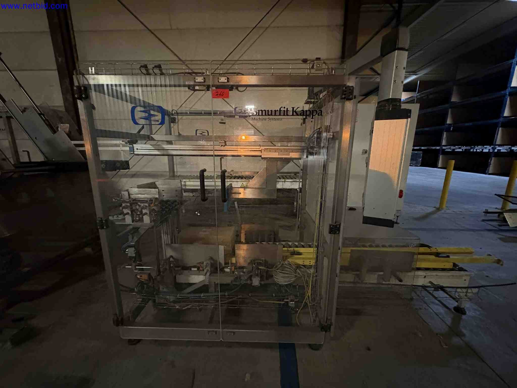 Automated Industrial Packaging Line with Robotic Handling and Hot Melt Adhesive System. Smurfit Kappa 2013 – foto 16 – kavel bij NetBid, Sint Baafs Vijve