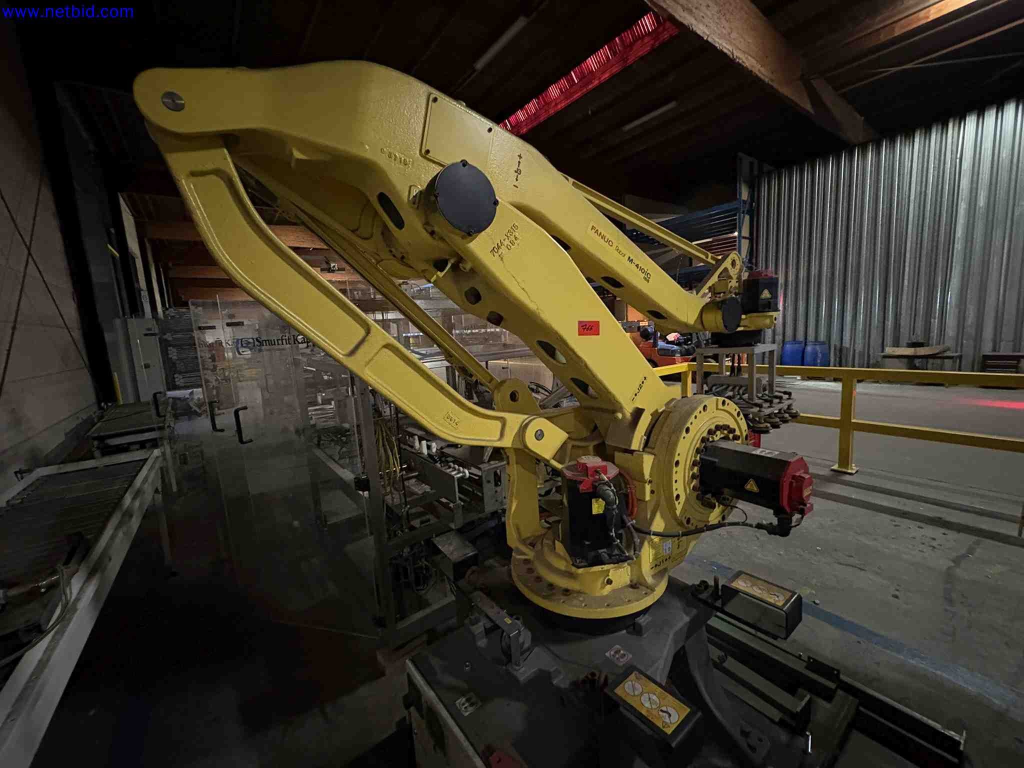 Automated Industrial Packaging Line with Robotic Handling and Hot Melt Adhesive System. Smurfit Kappa 2013 – foto 5 – kavel bij NetBid, Sint Baafs Vijve