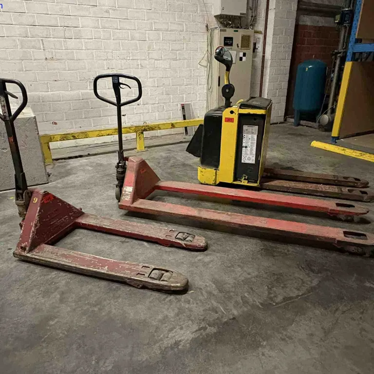 3 Paletové vozíky Hyster