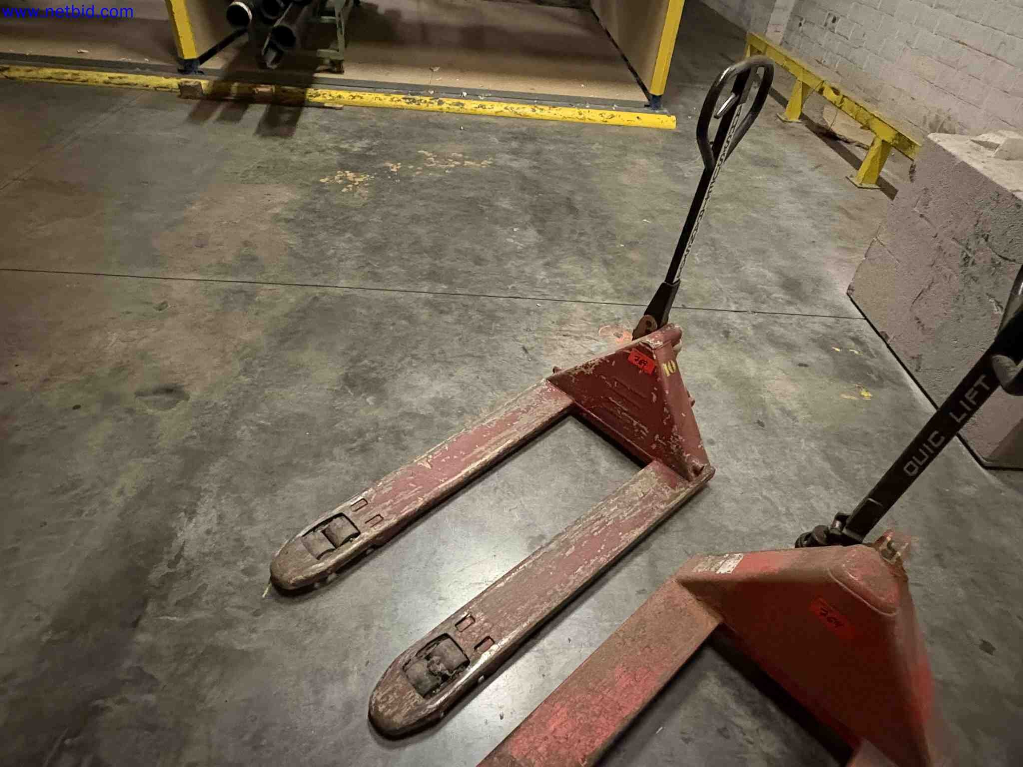 3 Pallet Trucks Hyster – foto 3 – kavel bij NetBid, Sint Baafs Vijve