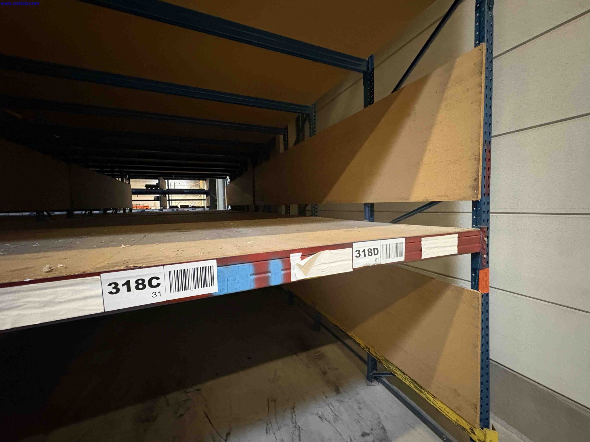 High Bay Wide Span Carpet Storage Racking – foto 18 – kavel bij NetBid, Sint Baafs Vijve