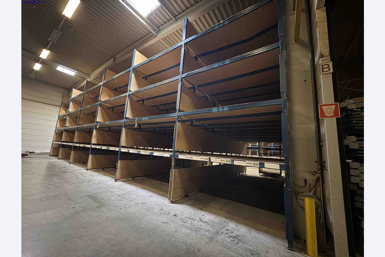 Uzavření závodu společnosti Balta Industries (Belgie) – výrobní závody výrobce koberců-23