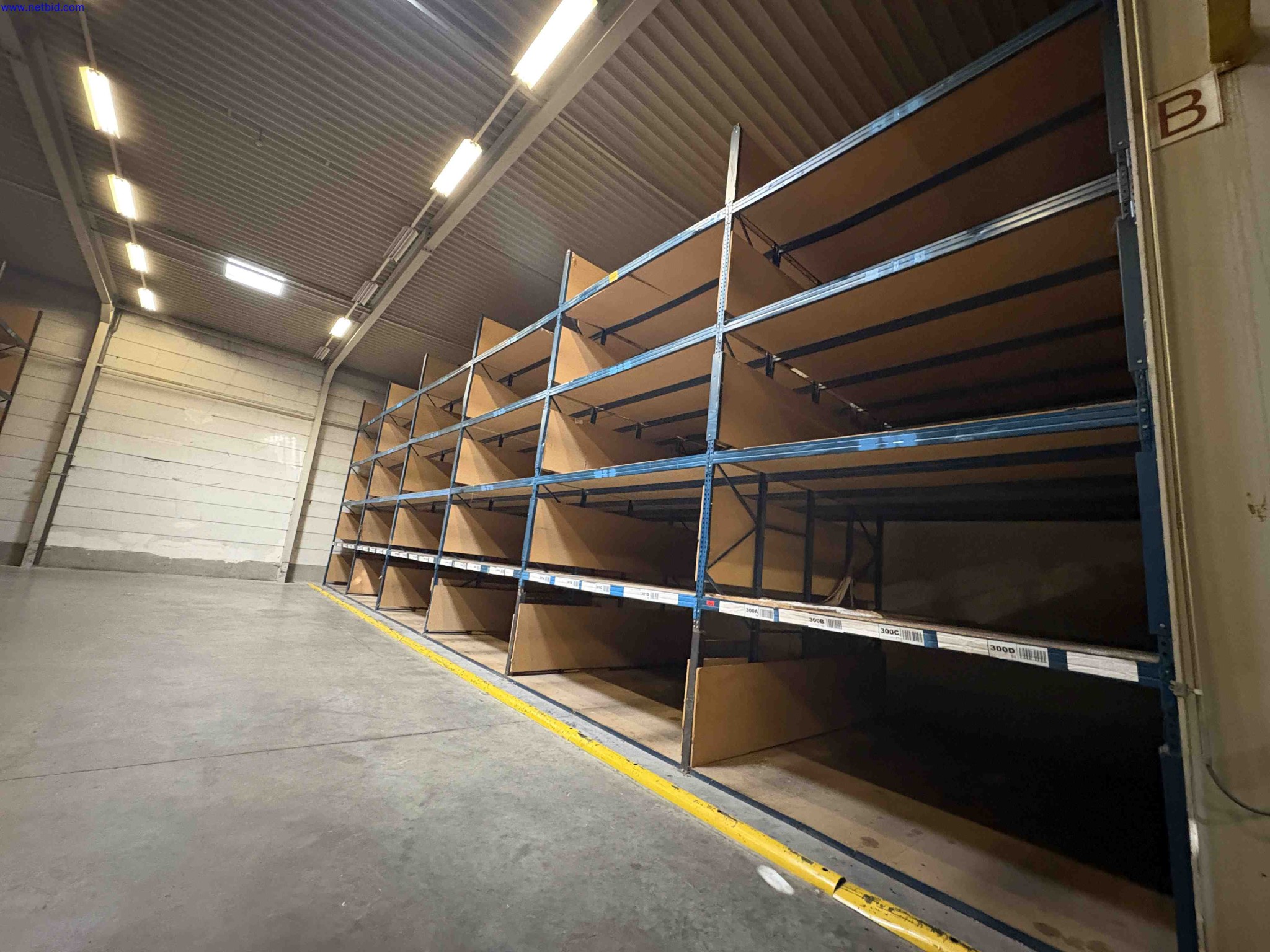High Bay Wide Span Carpet Storage Racking – foto 2 – kavel bij NetBid, Sint Baafs Vijve