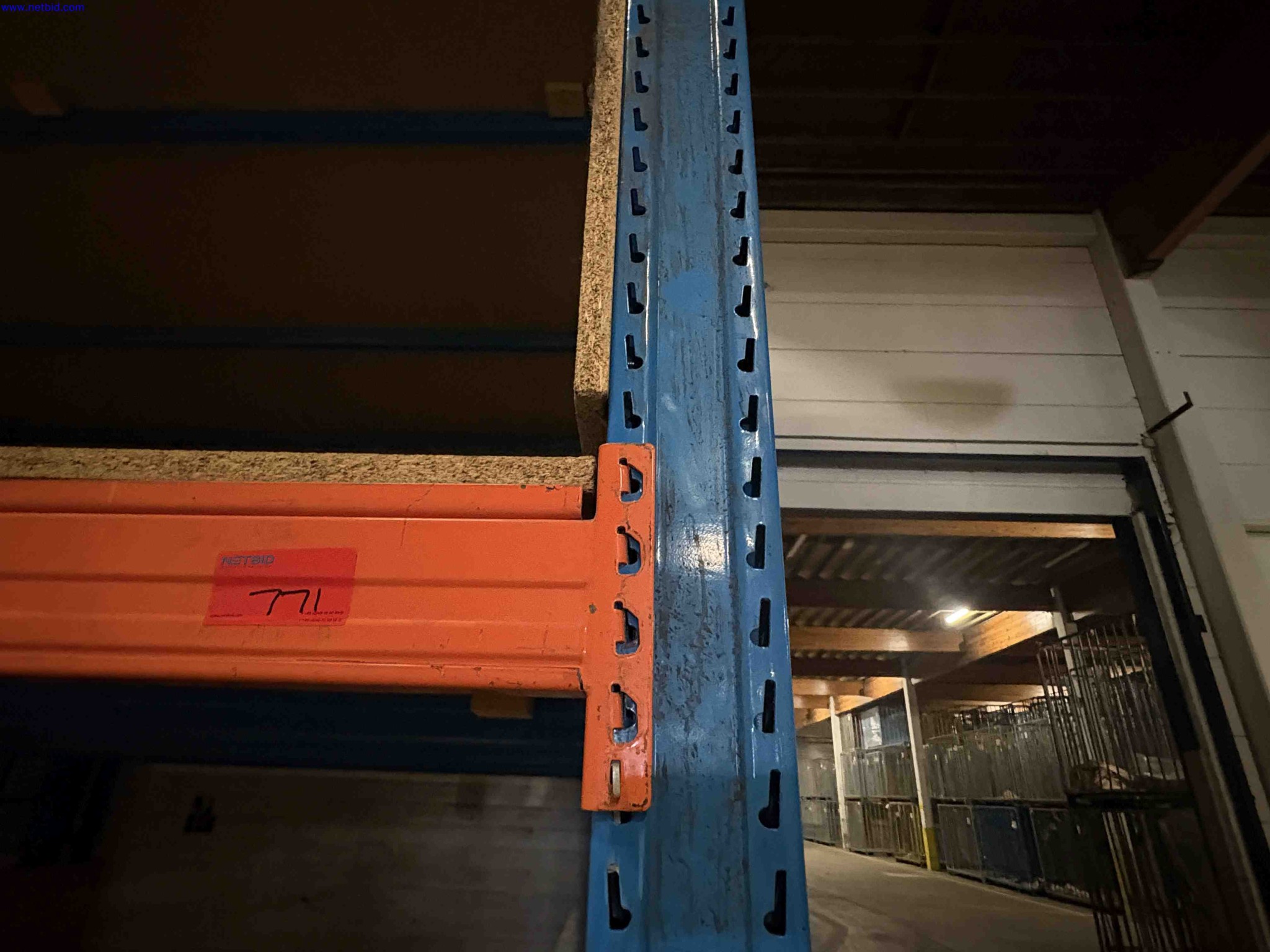 of high-bay, wide-span carpet storage racking – foto 10 – kavel bij NetBid, Sint Baafs Vijve