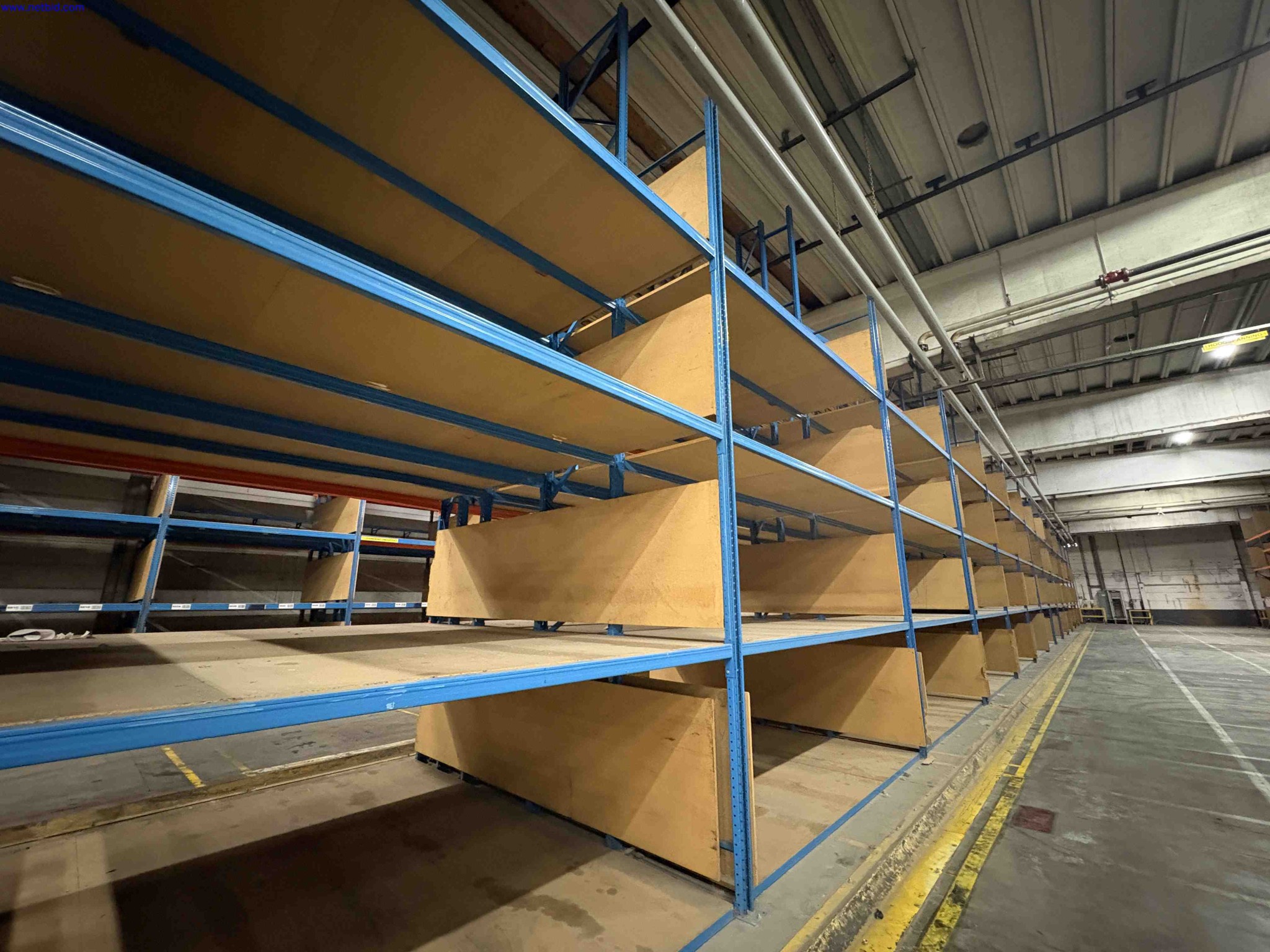 High Bay Wide Frame Boltless Racking – foto 11 – kavel bij NetBid, Sint Baafs Vijve