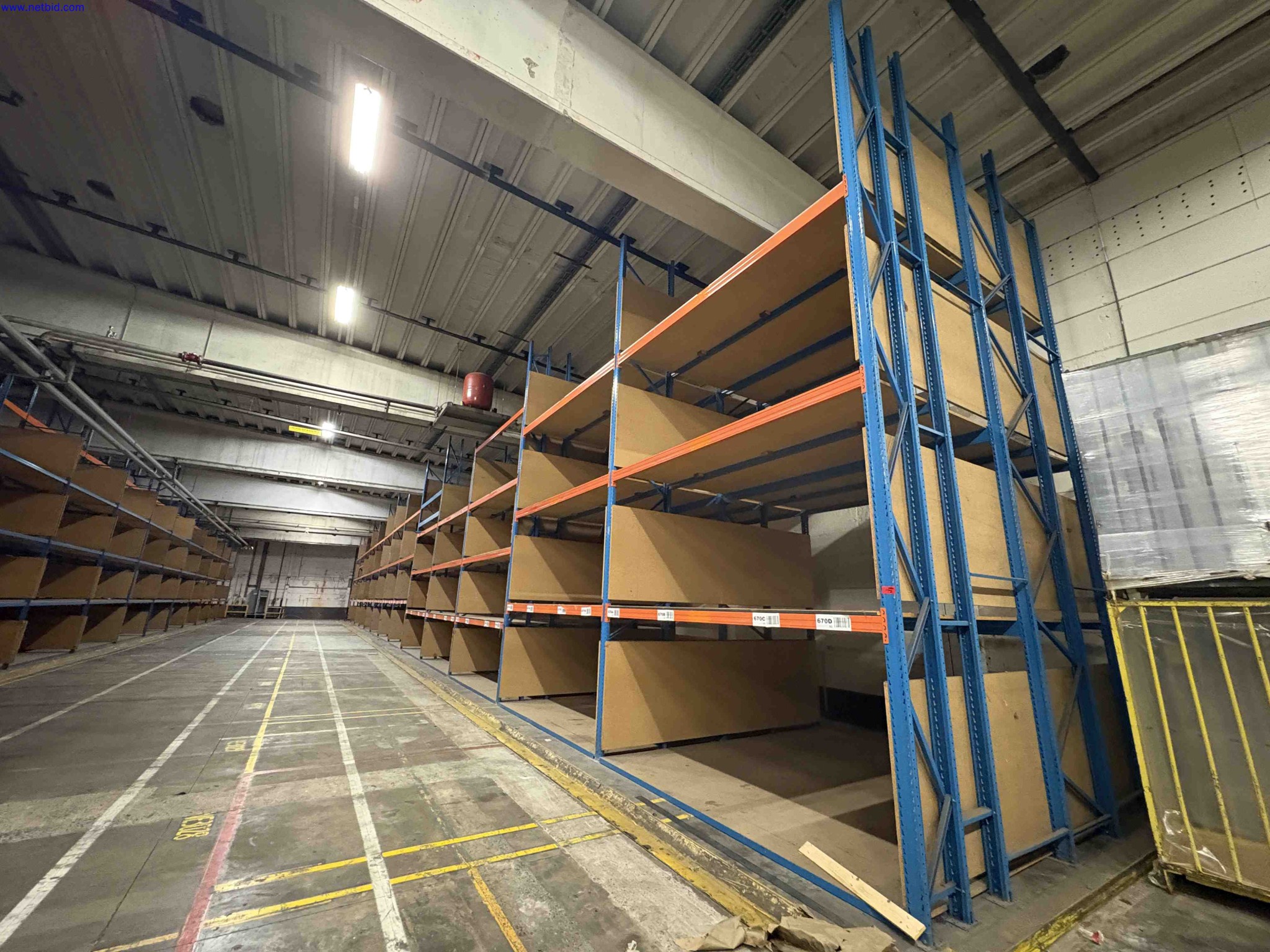 High Bay Wide Frame Boltless Racking – foto 16 – kavel bij NetBid, Sint Baafs Vijve