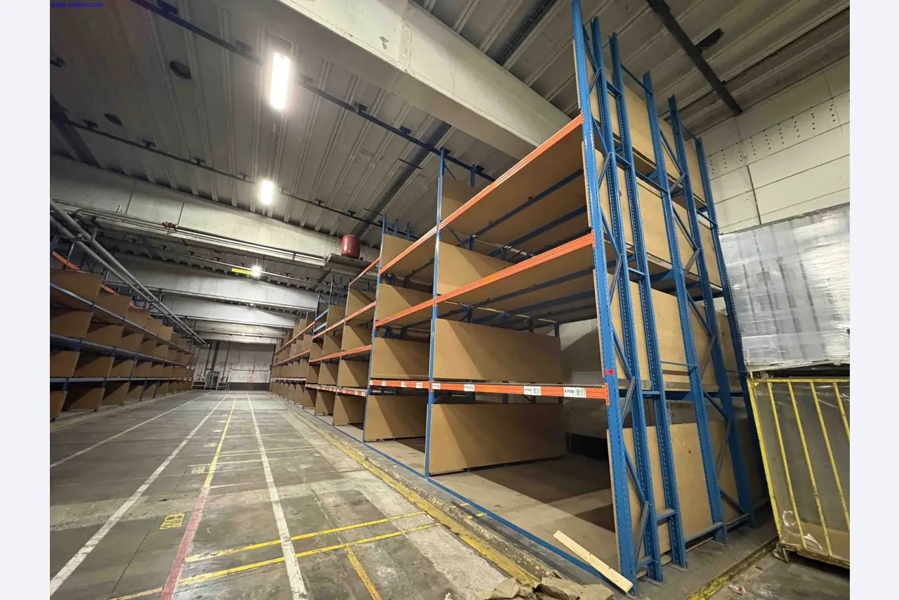 Uzavření závodu společnosti Balta Industries (Belgie) – výrobní závody výrobce koberců-16