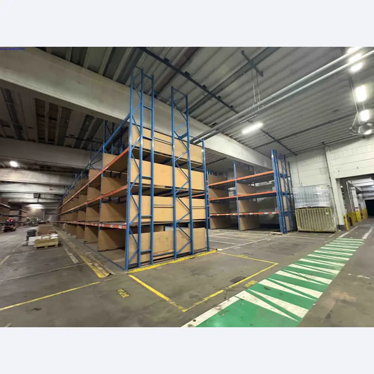 Uzavření závodu společnosti Balta Industries (Belgie) – výrobní závody výrobce koberců-3