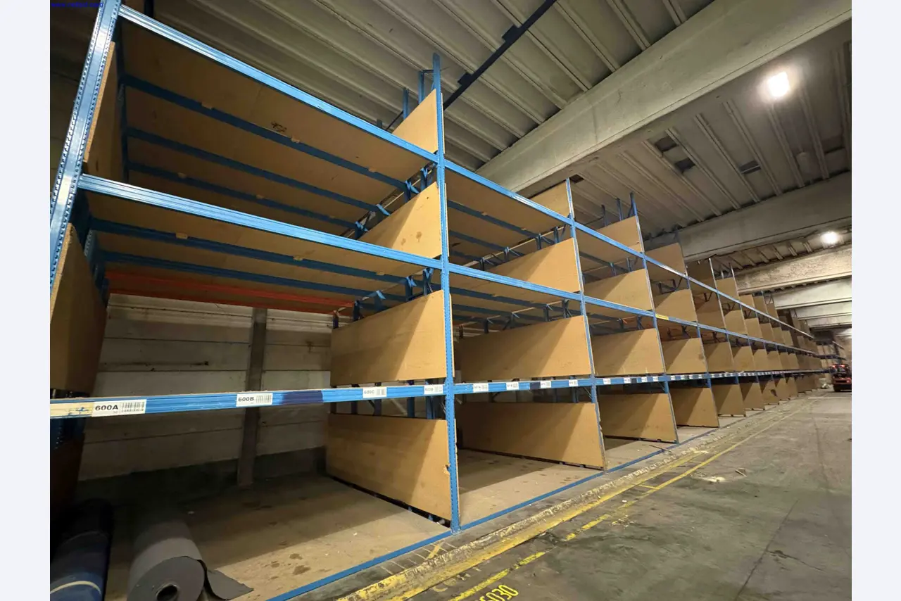 Uzavření závodu společnosti Balta Industries (Belgie) – výrobní závody výrobce koberců-4