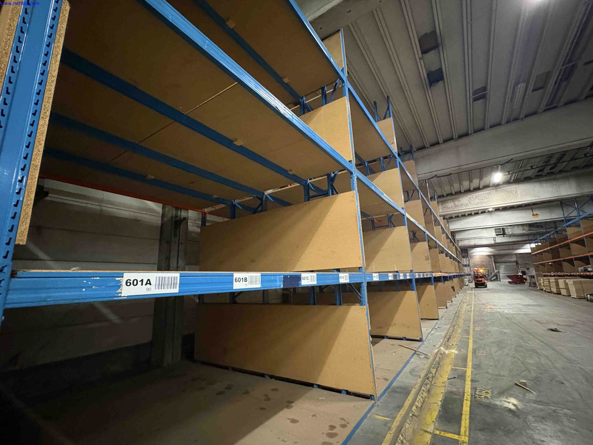 High Bay Wide Frame Boltless Racking – foto 6 – kavel bij NetBid, Sint Baafs Vijve