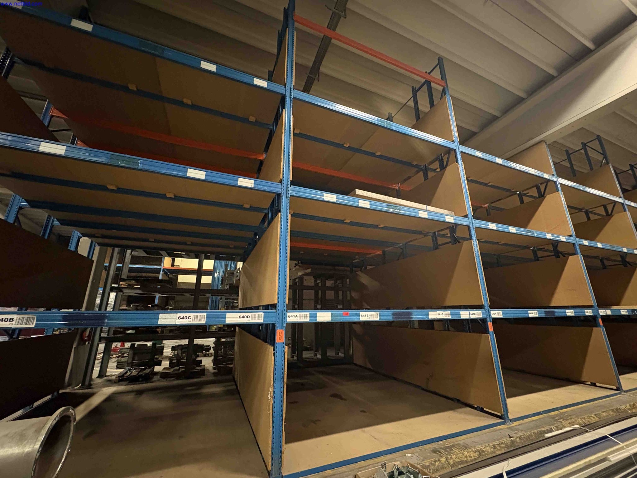 High Bay Wide Boltless Racking – foto 5 – kavel bij NetBid, Sint Baafs Vijve
