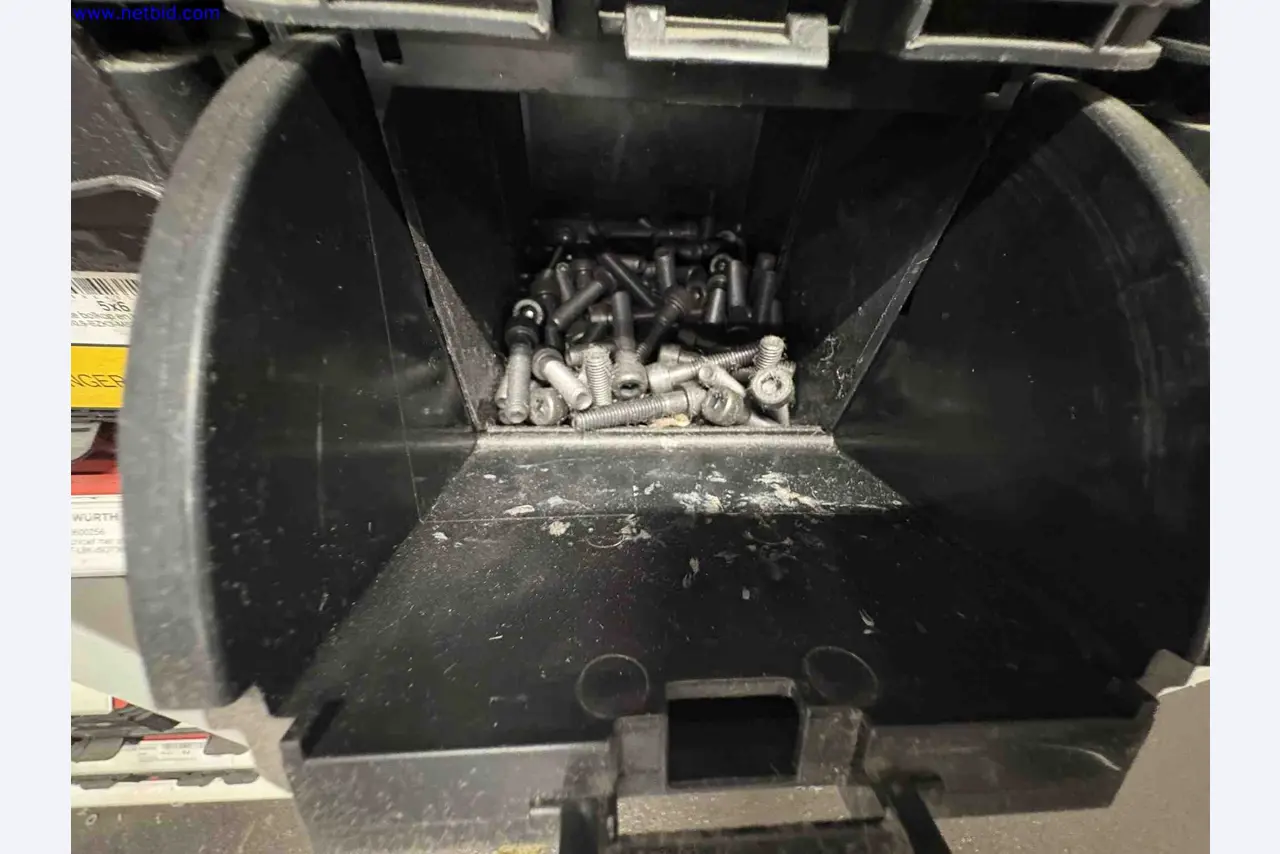 Uzavření závodu společnosti Balta Industries (Belgie) – výrobní závody výrobce koberců-6