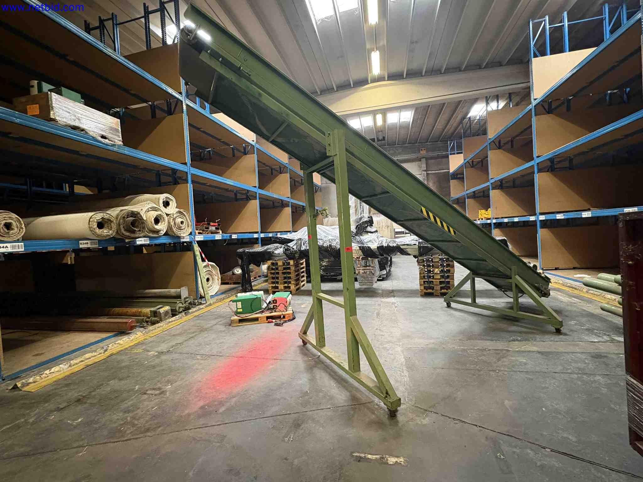Mobile conveyor belt – foto 2 – kavel bij NetBid, Sint Baafs Vijve