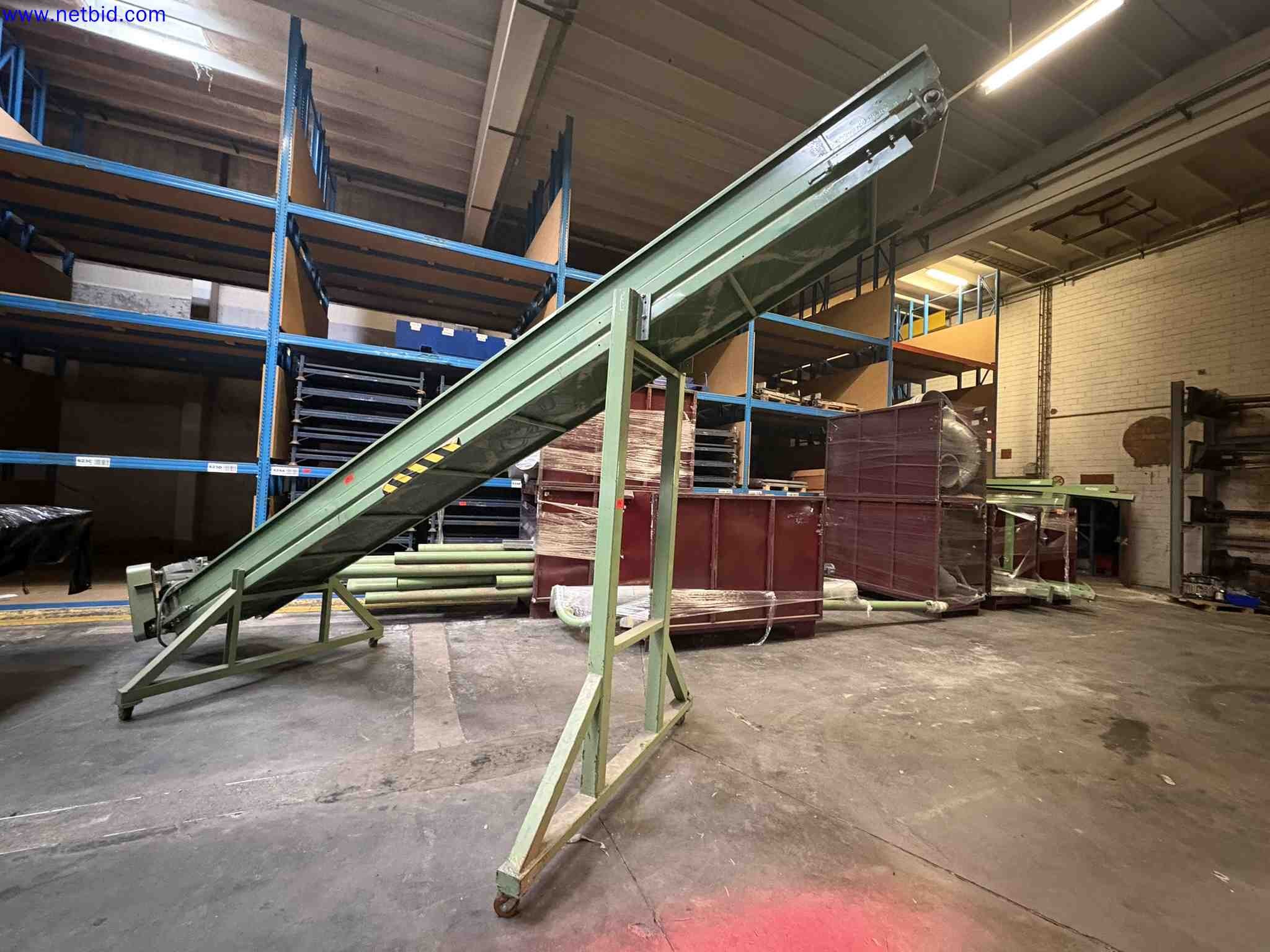 Mobile conveyor belt – foto 3 – kavel bij NetBid, Sint Baafs Vijve