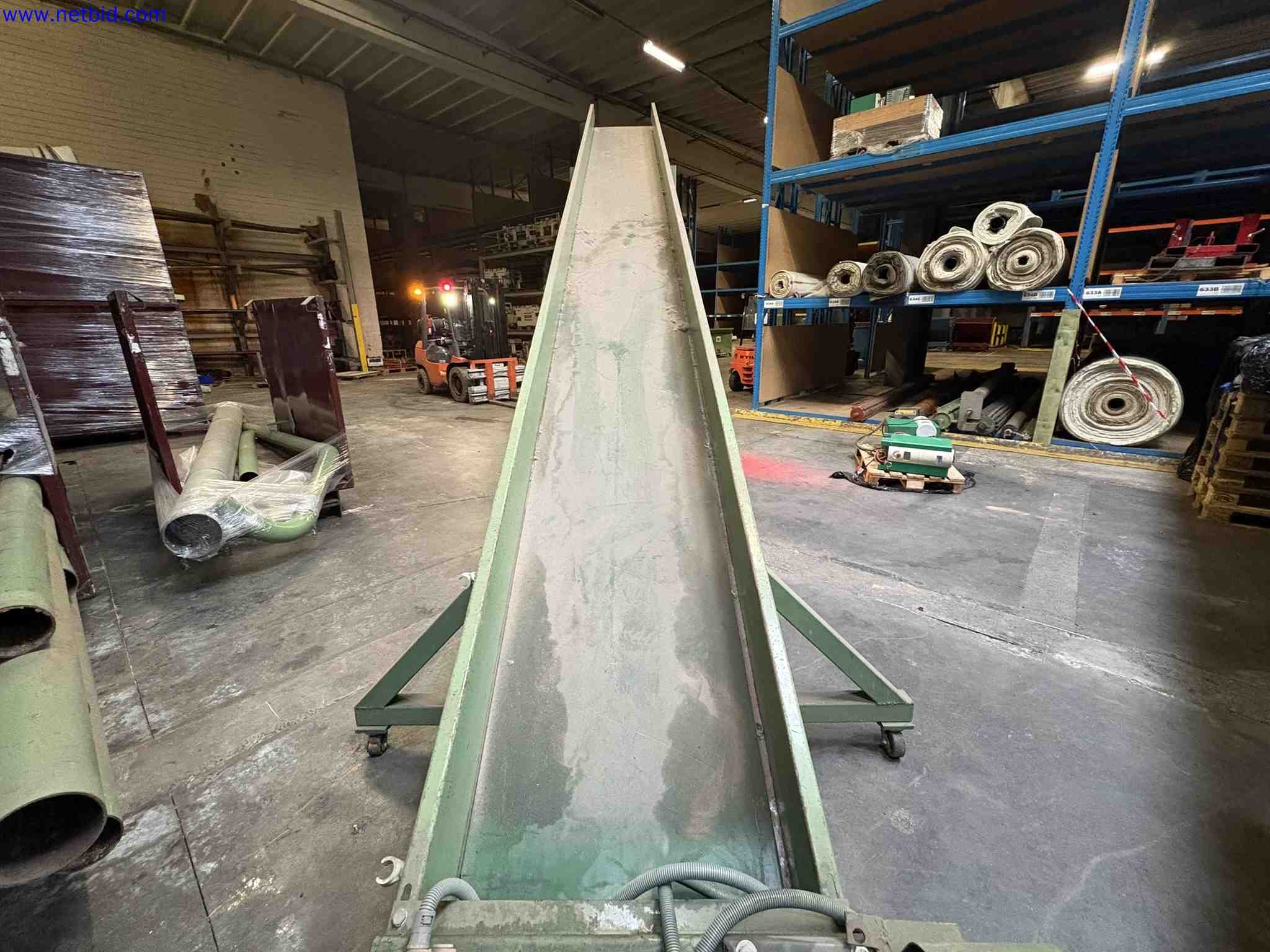 Mobile conveyor belt – foto 4 – kavel bij NetBid, Sint Baafs Vijve