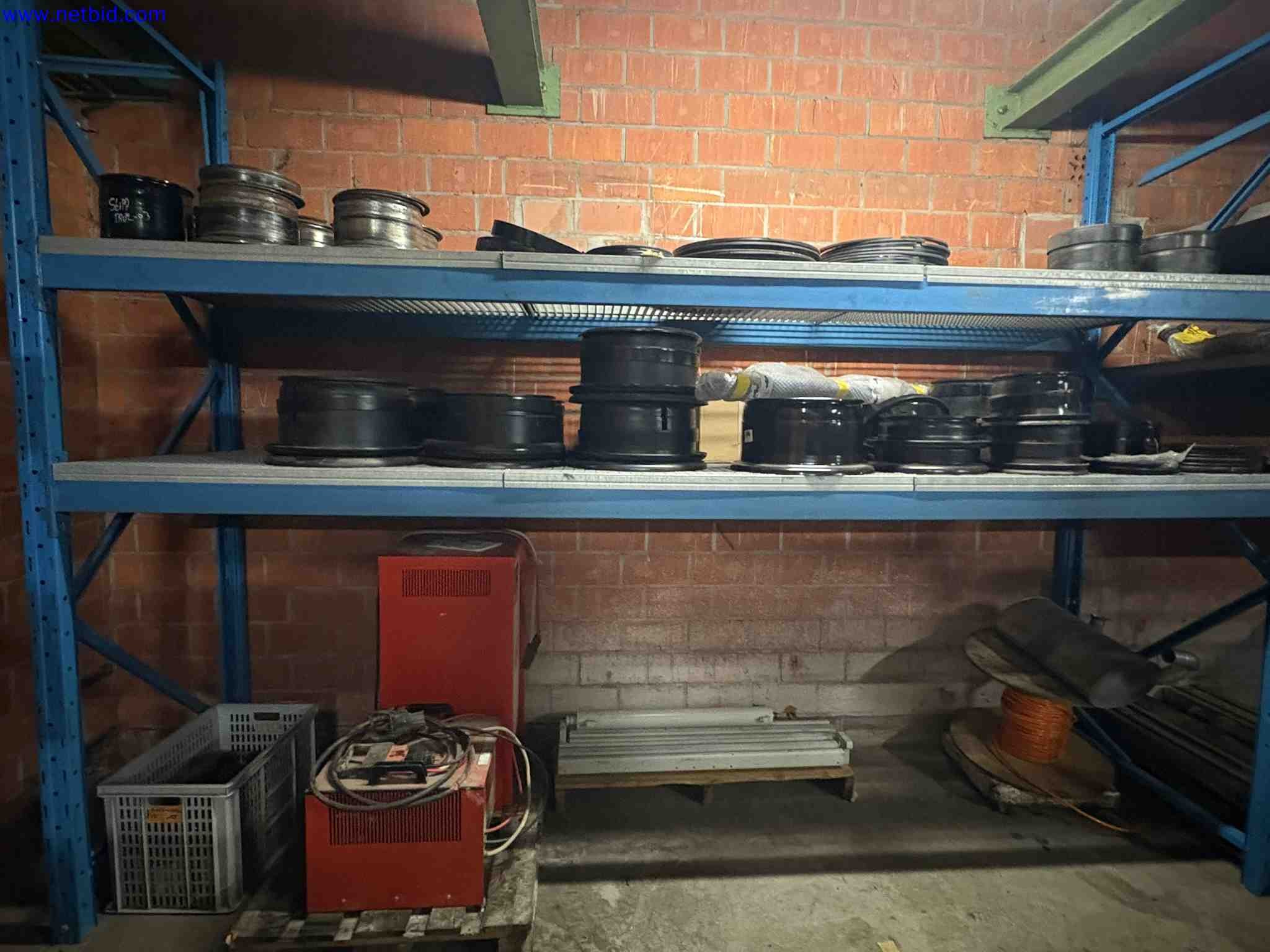 Uzavření závodu společnosti Balta Industries (Belgie) – výrobní závody výrobce koberců-11