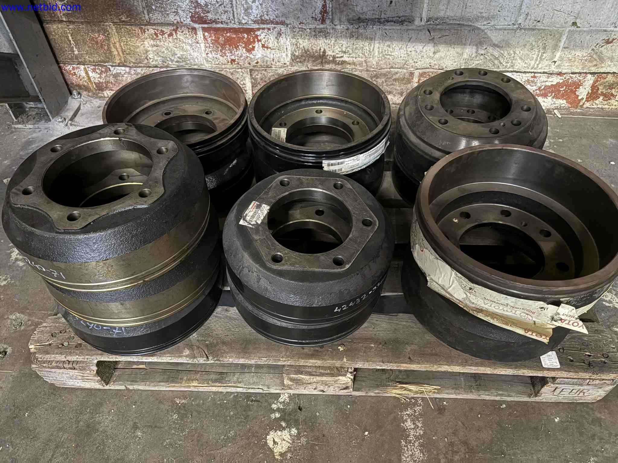 Uzavření závodu společnosti Balta Industries (Belgie) – výrobní závody výrobce koberců-4