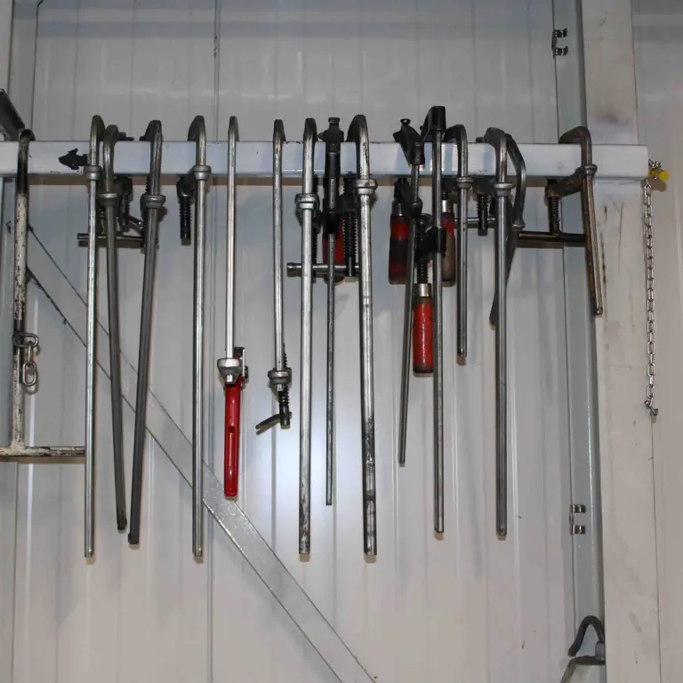 1 Posten Lot of clamps