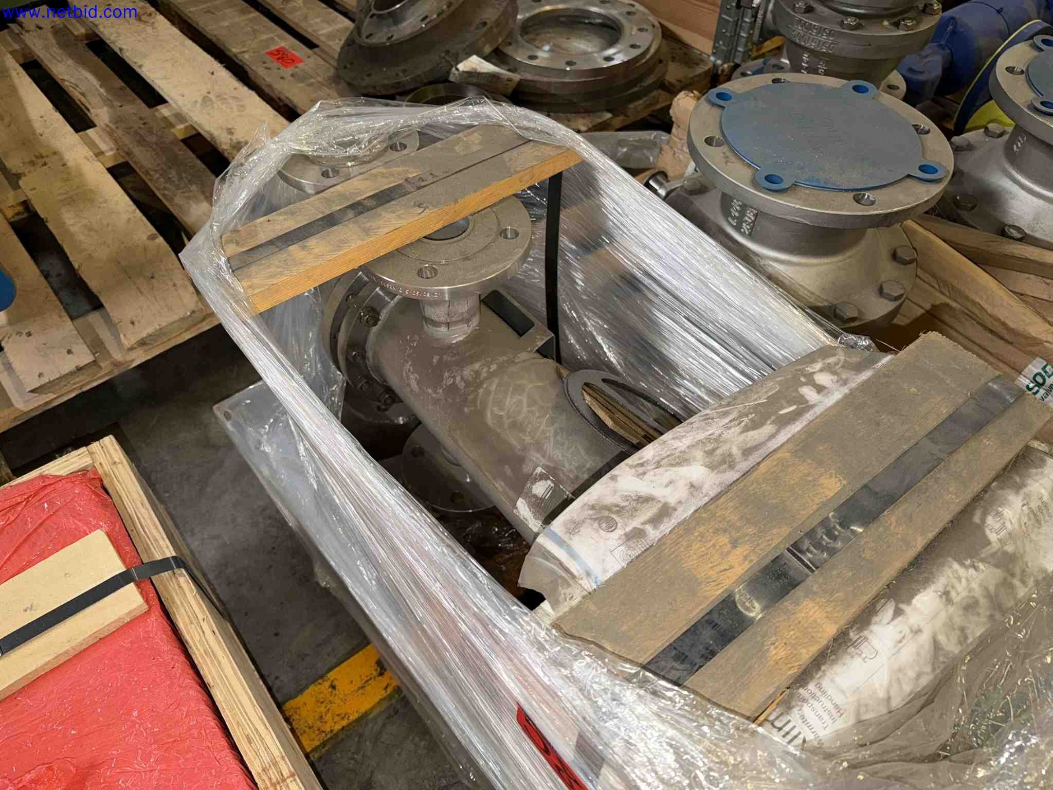 Plant closure at Balta Industries (Belgium) - production facilities of a carpet manufacturer-23