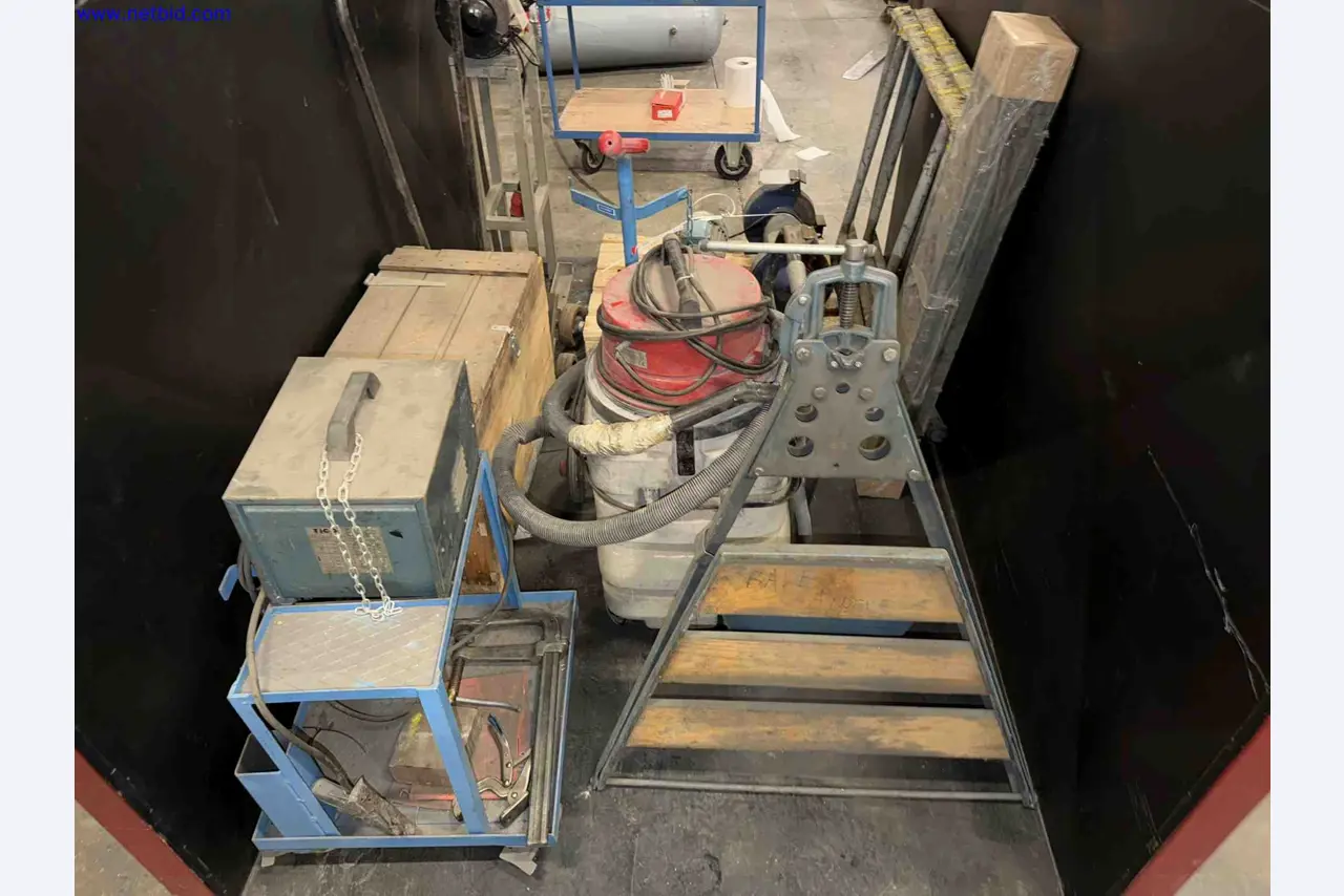 Plant closure at Balta Industries (Belgium) - production facilities of a carpet manufacturer-2