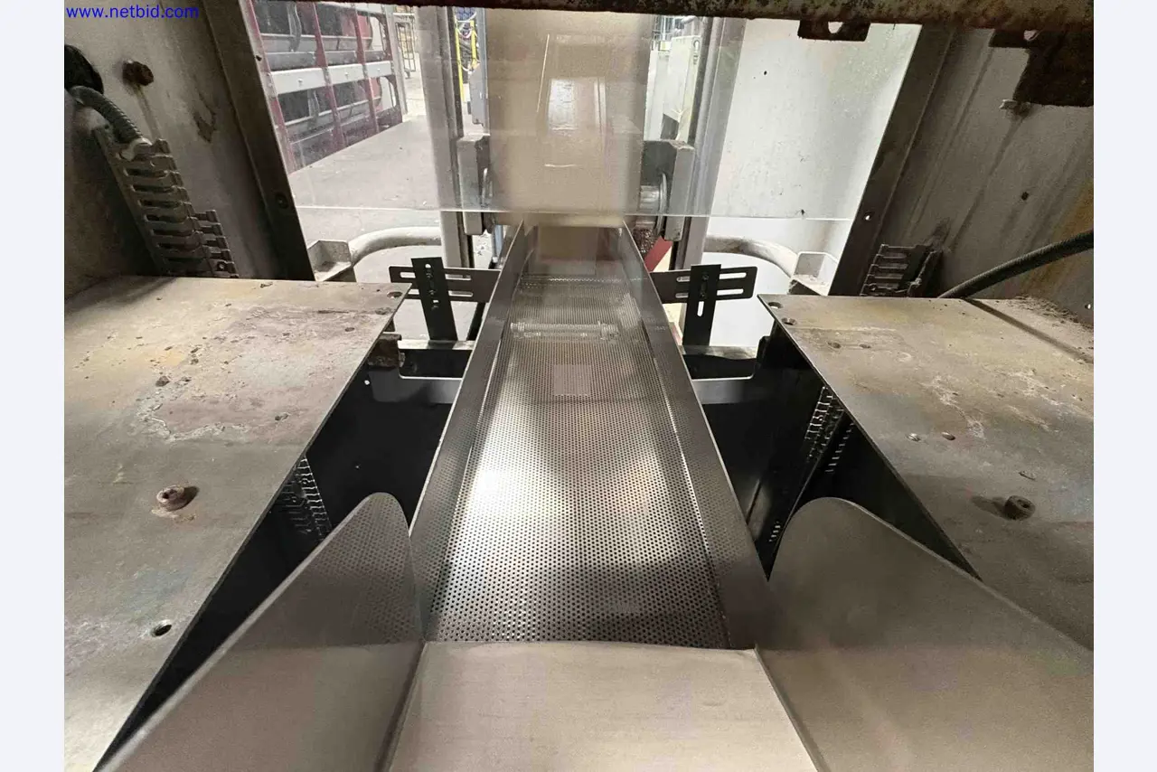 Balta Industries - Sales of Tufting Machines and Weaving Machinery
-18