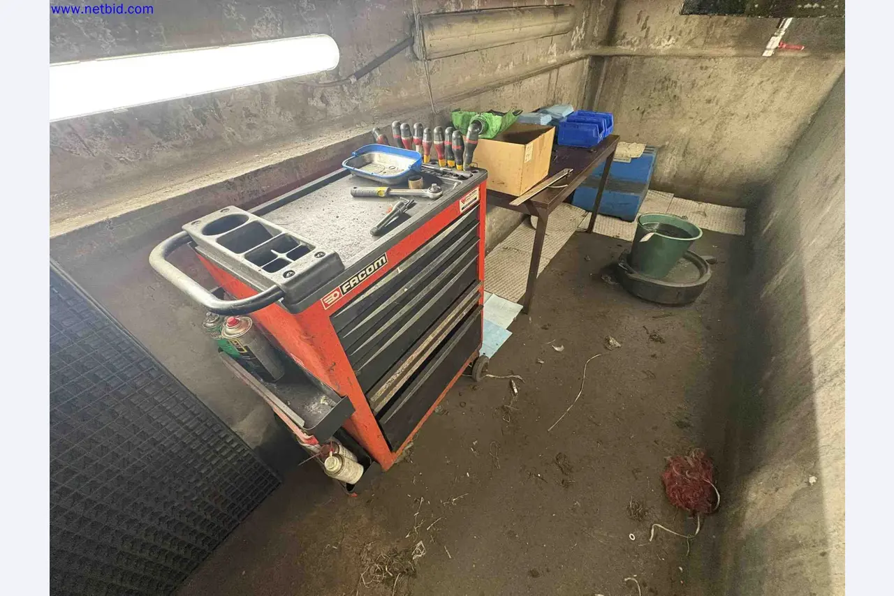 Uzavření závodu společnosti Balta Industries (Belgie) – výrobní závody výrobce koberců-100