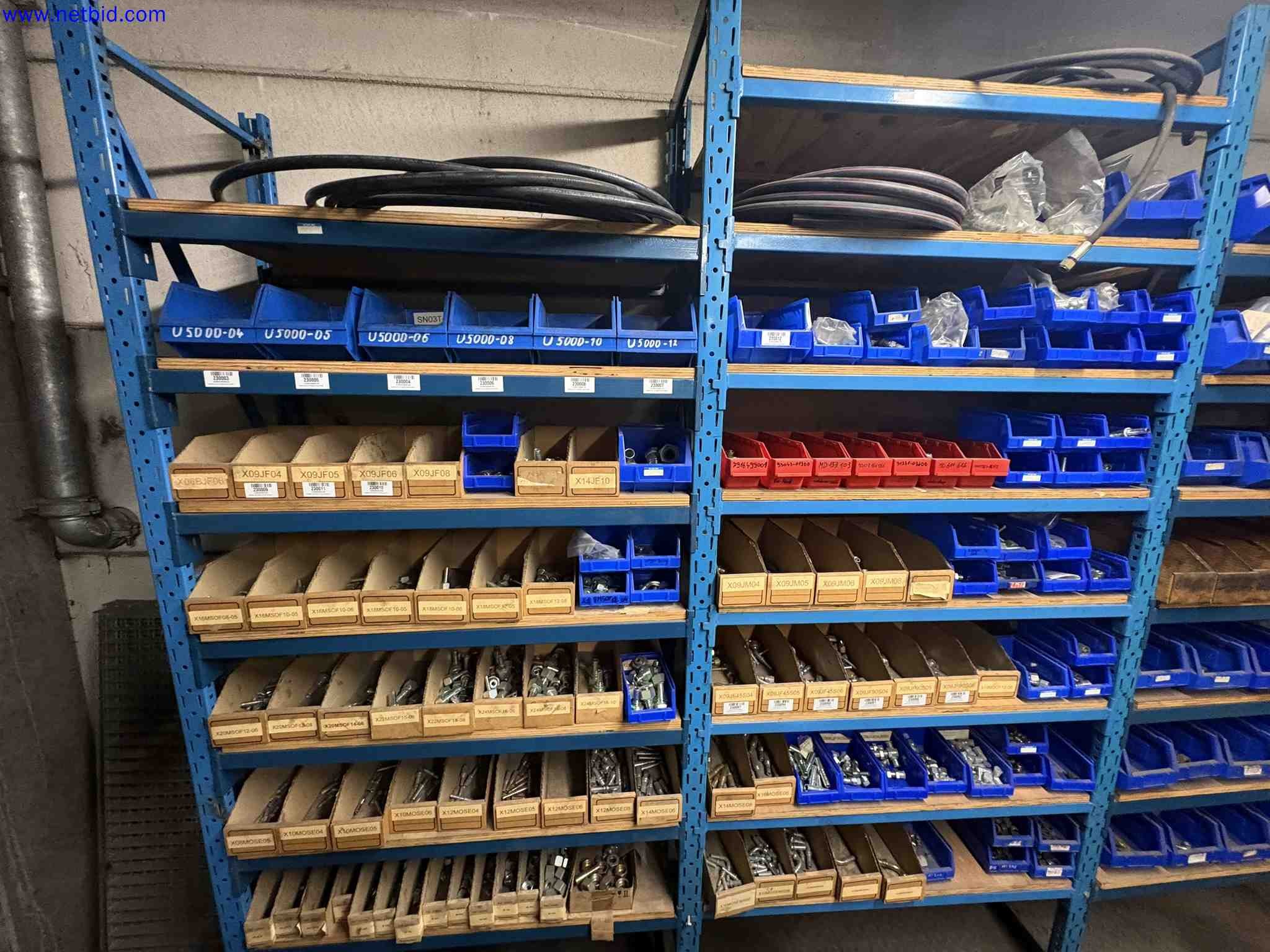 Complete workshop with spare parts for forklifts (Later release) – foto 10 – kavel bij NetBid, Sint Baafs Vijve